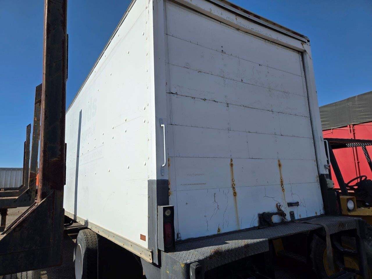 2001 International 4700 Box Trucks/Trailer