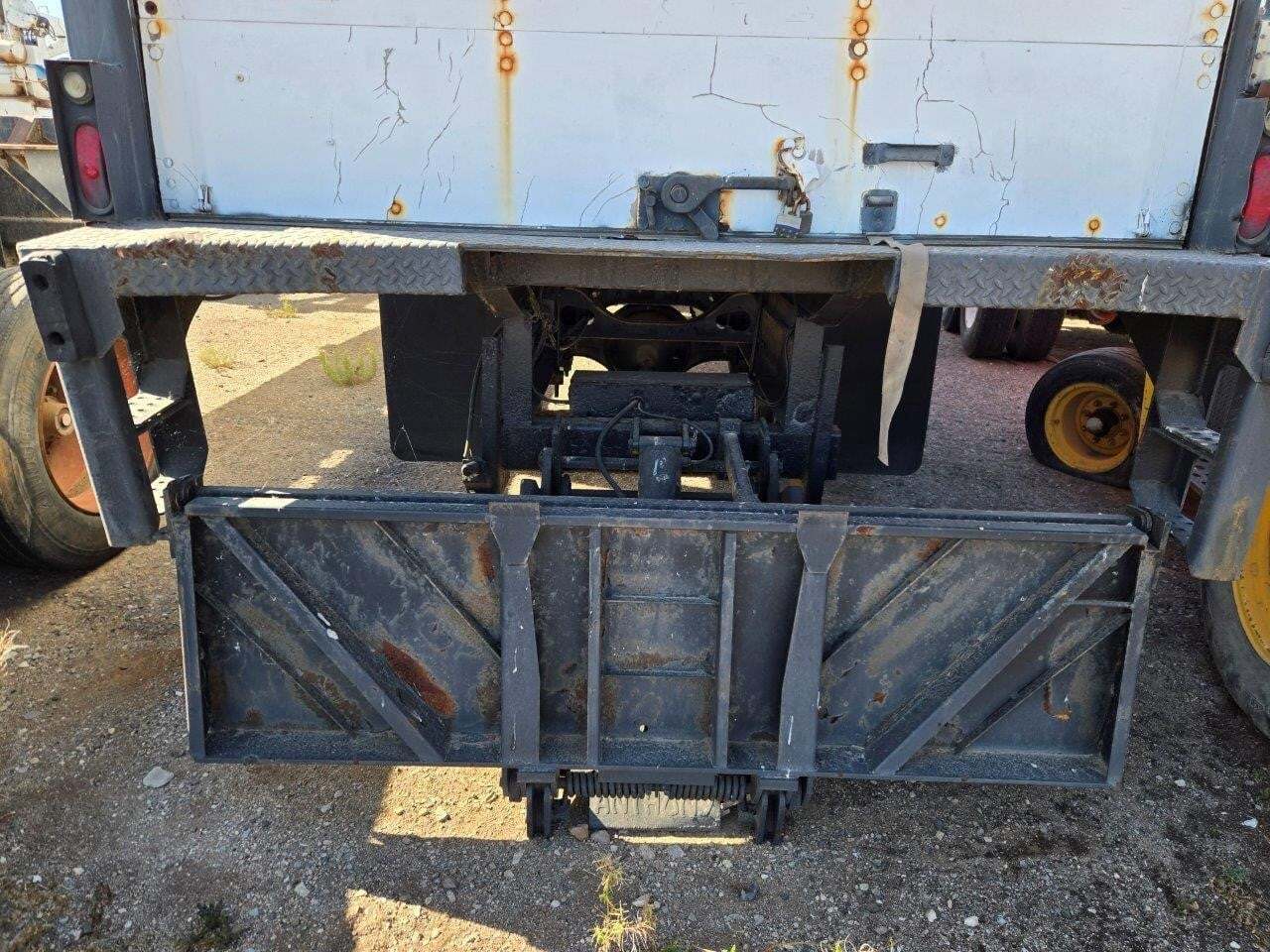 2001 International 4700 Box Trucks/Trailer