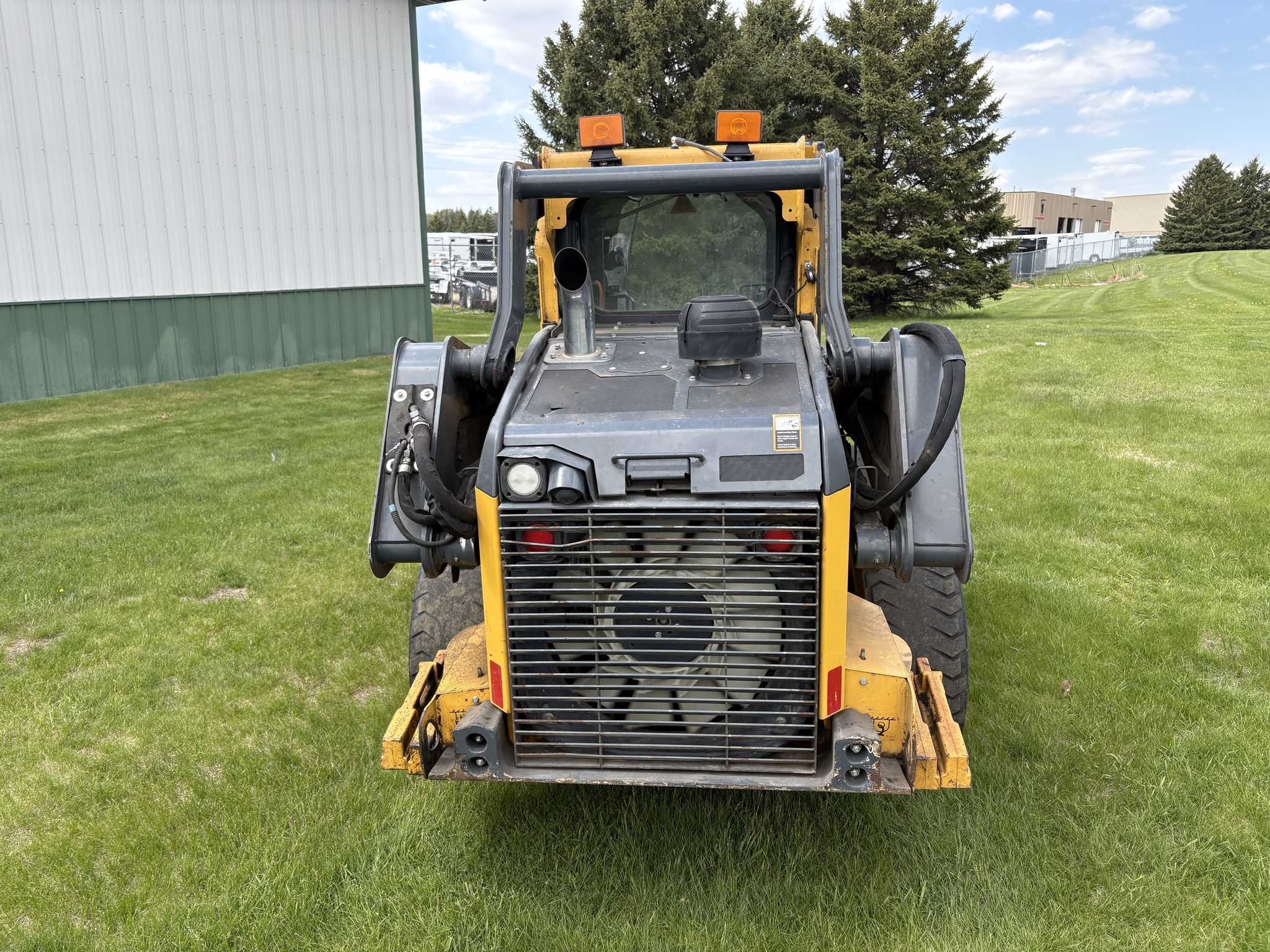 2019 Deere 324G Skid Steer