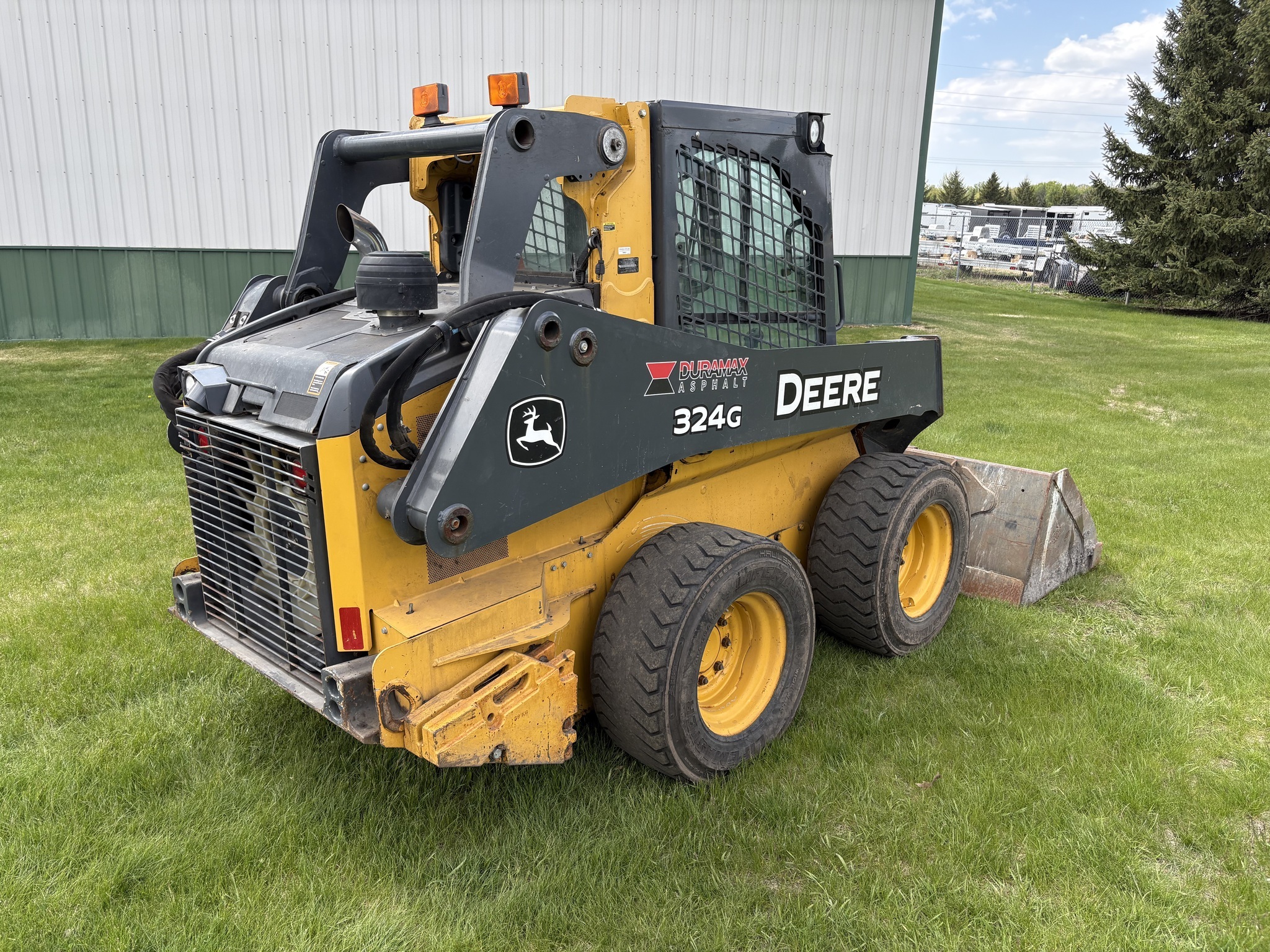 2019 Deere 324G Skid Steer