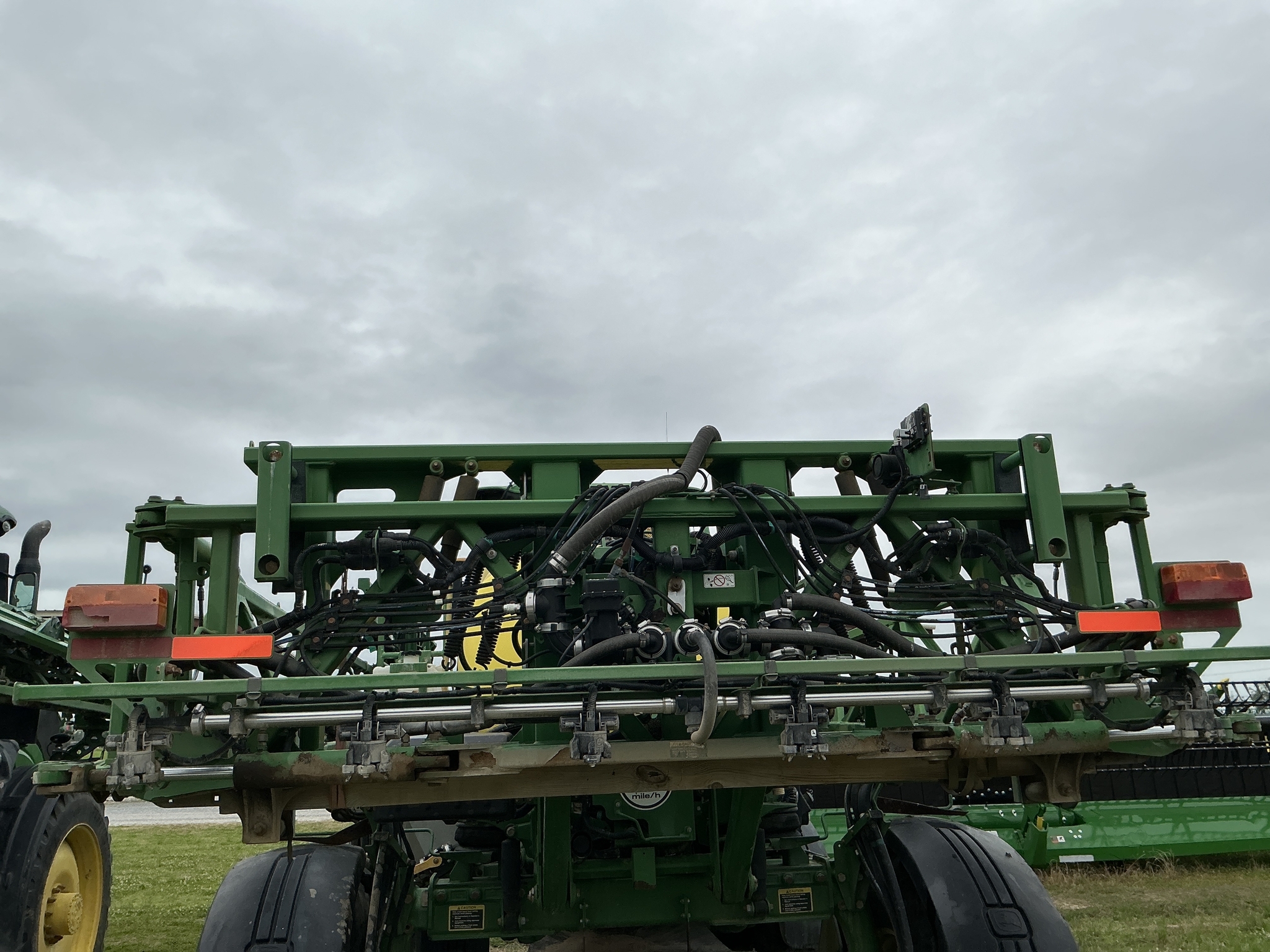 2019 John Deere R4023 Self-Propelled Sprayer