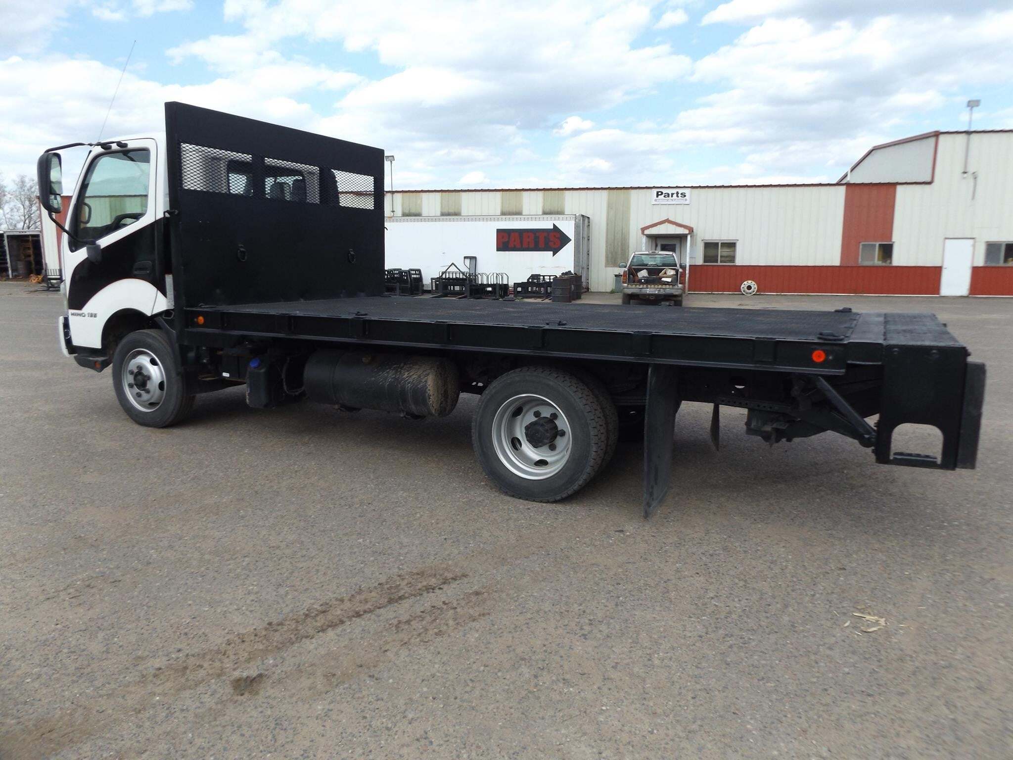 2015 Hino 195 Box Trucks/Trailer