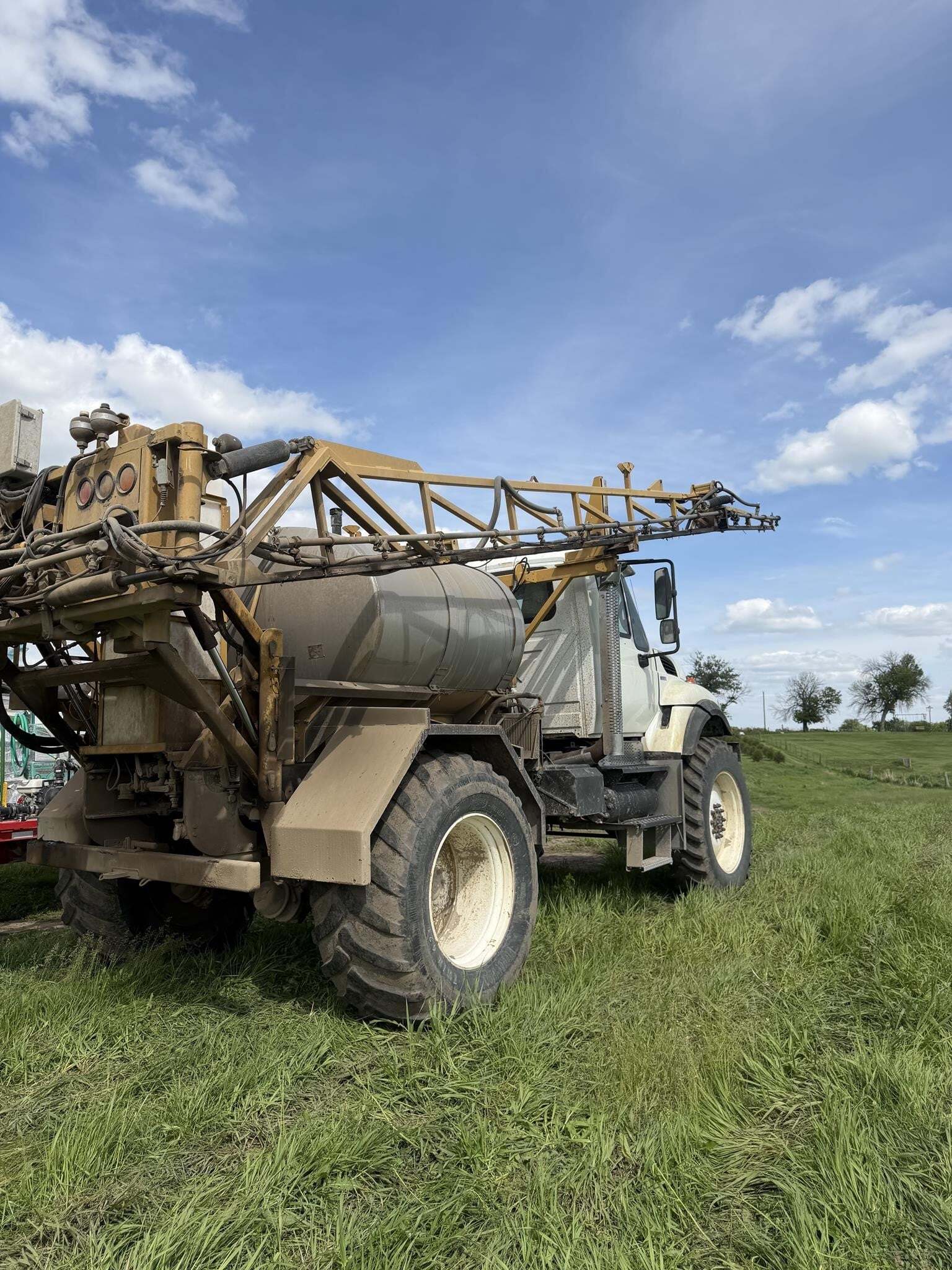 2010 GVM Hydra Spray Pull-Type Sprayer - $39,500 | Machinery Pete