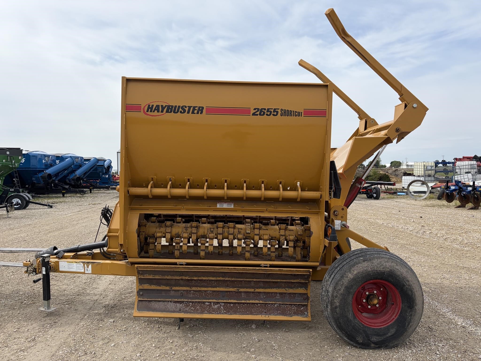  Haybuster 2655 Grinders and Mixer
