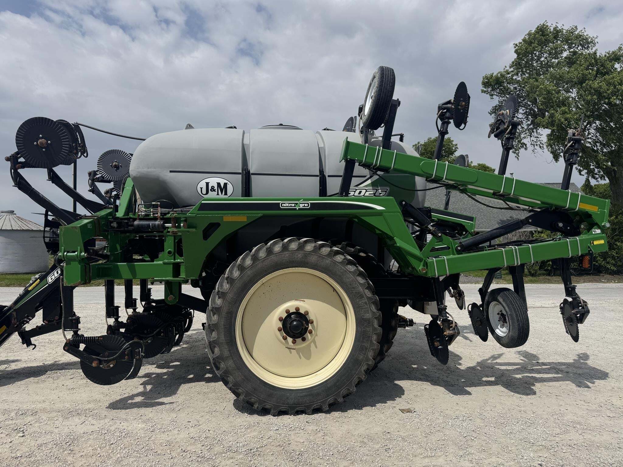 2024 J&M 6026 Toolbar