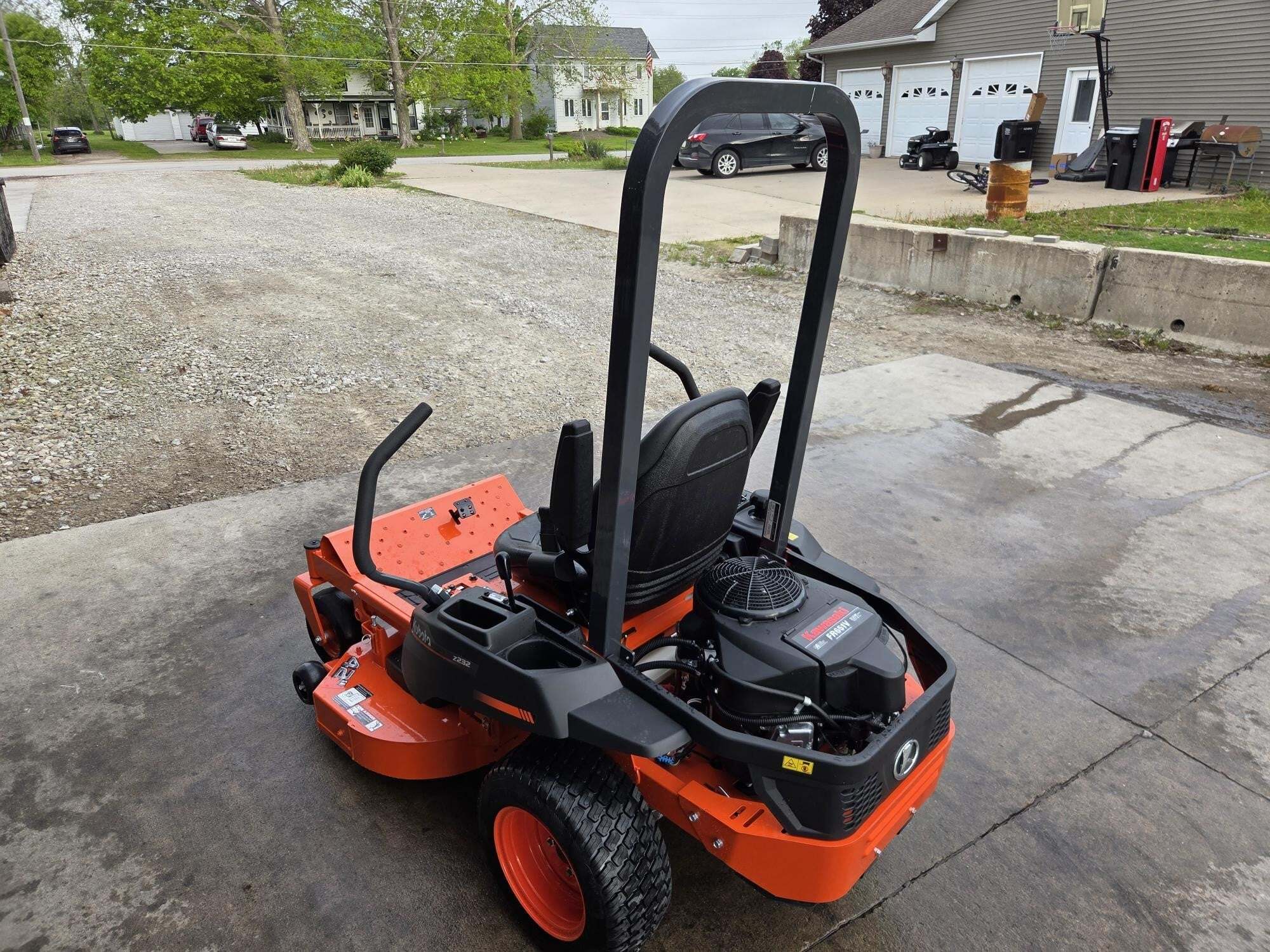 2026 Kubota Z232 Lawn Mower - $Call | Machinery Pete