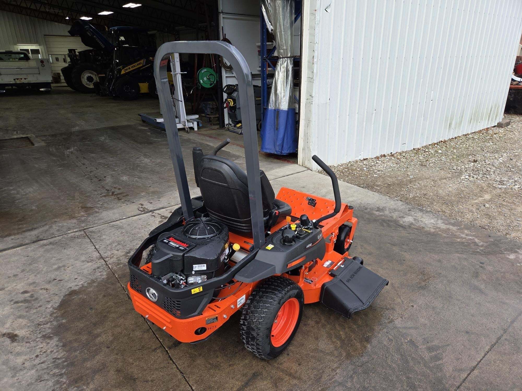 2026 Kubota Z232 Lawn Mower - $Call | Machinery Pete