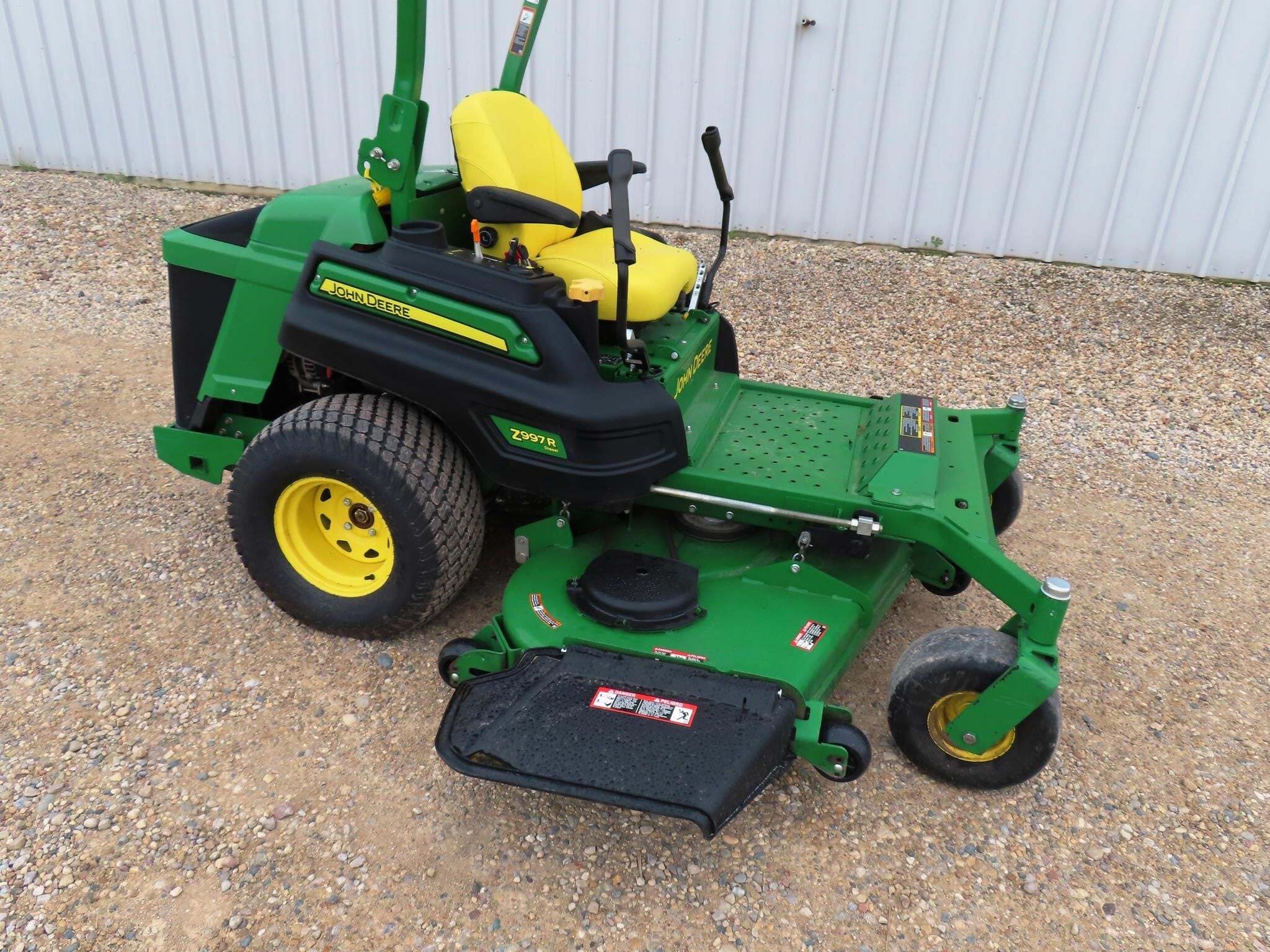 2017 John Deere Z997R Lawn Mower