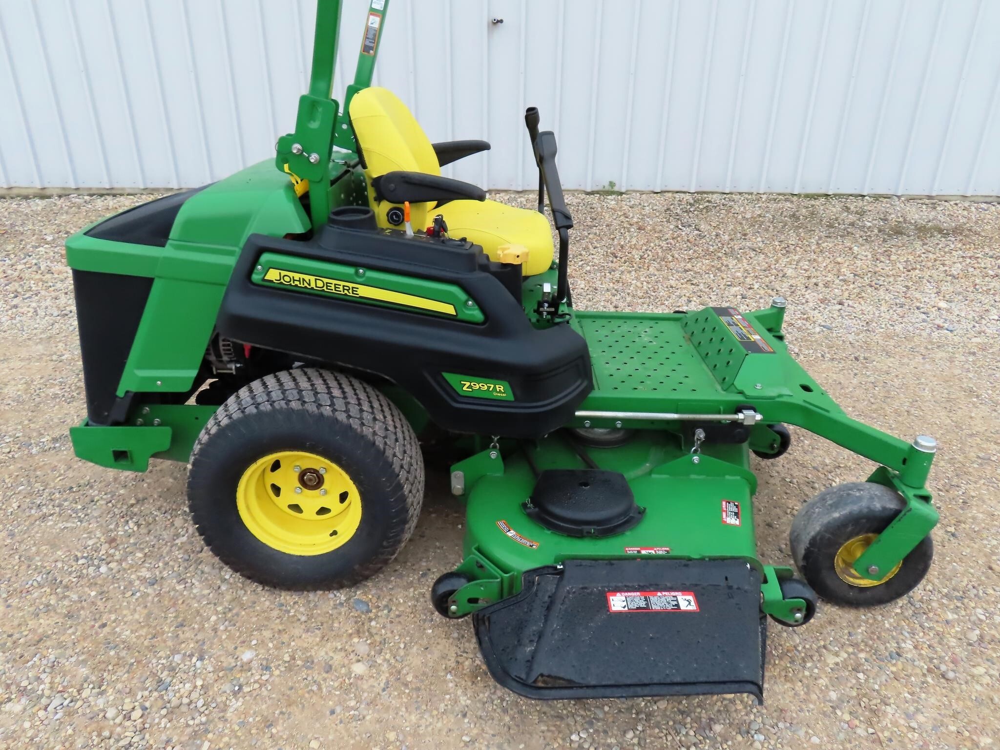 2017 John Deere Z997R Lawn Mower