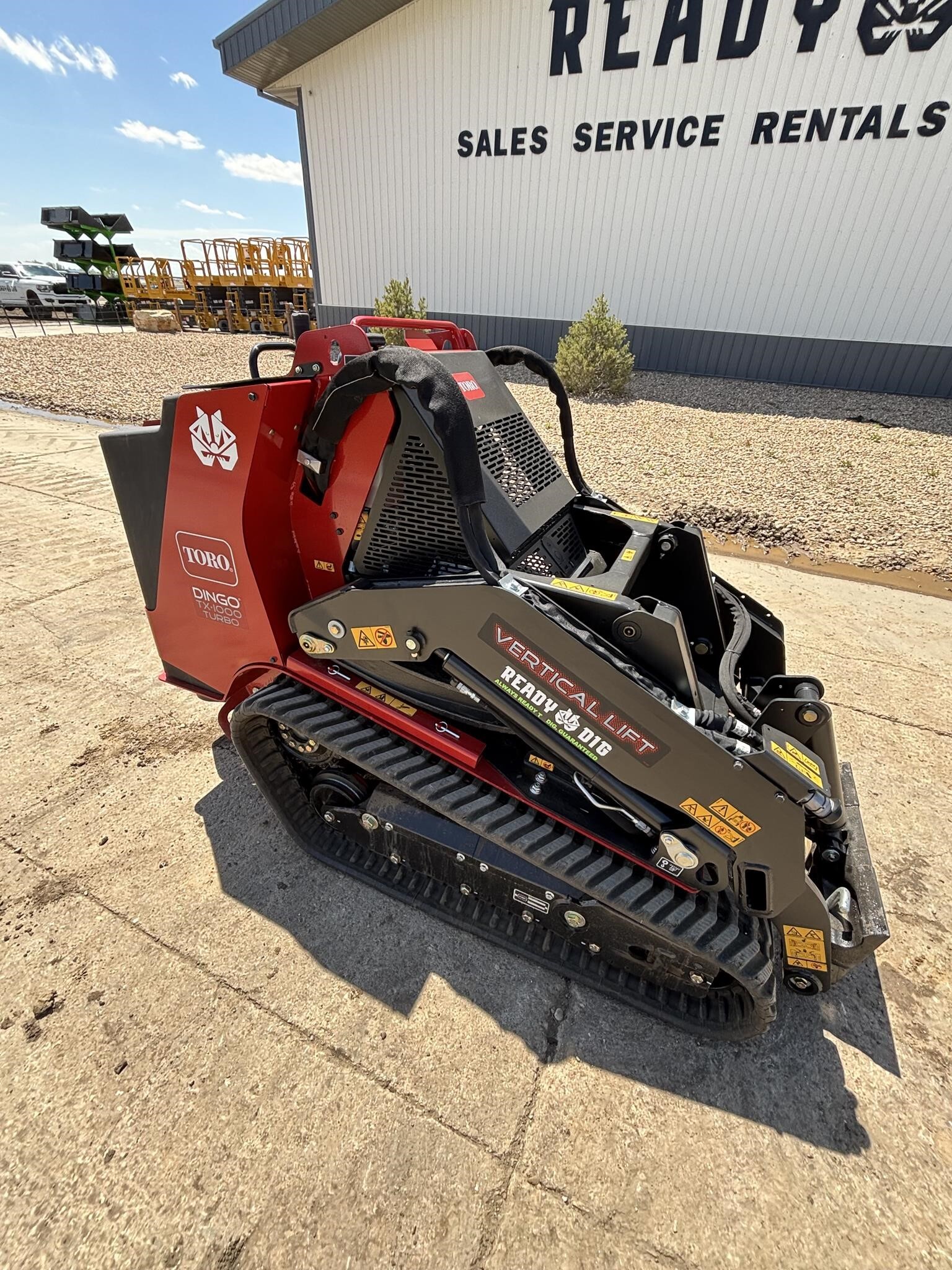 2025 Toro DINGO TX1000W Loader and Skid Steer Attachment