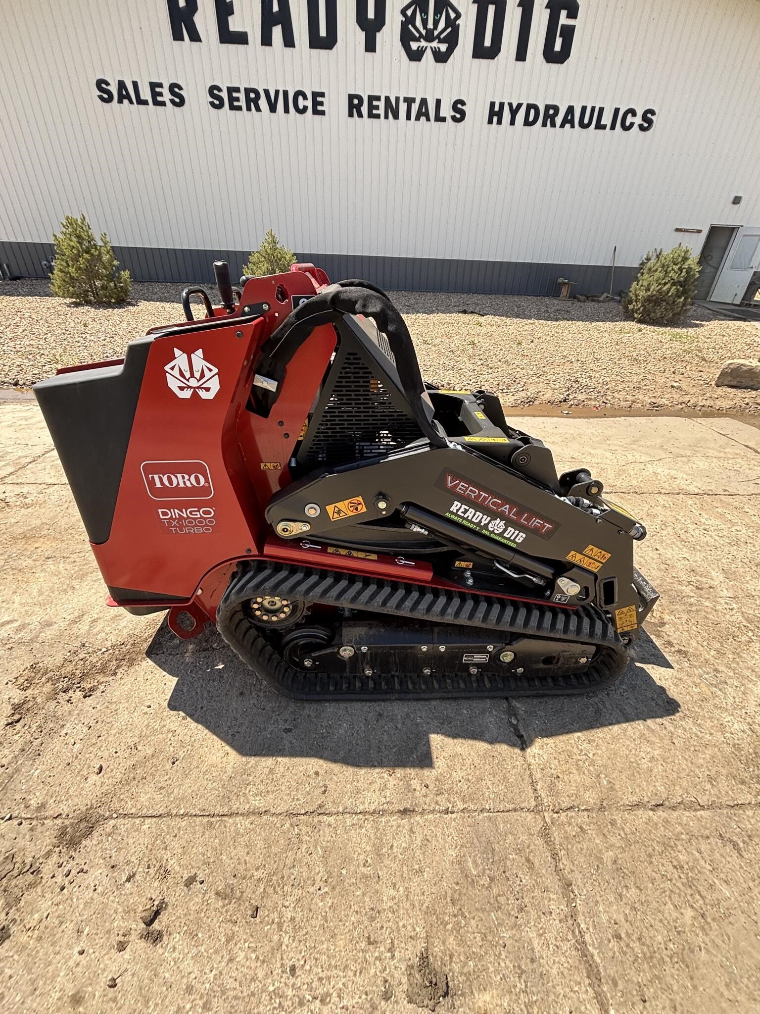 2025 Toro DINGO TX1000W Loader and Skid Steer Attachment
