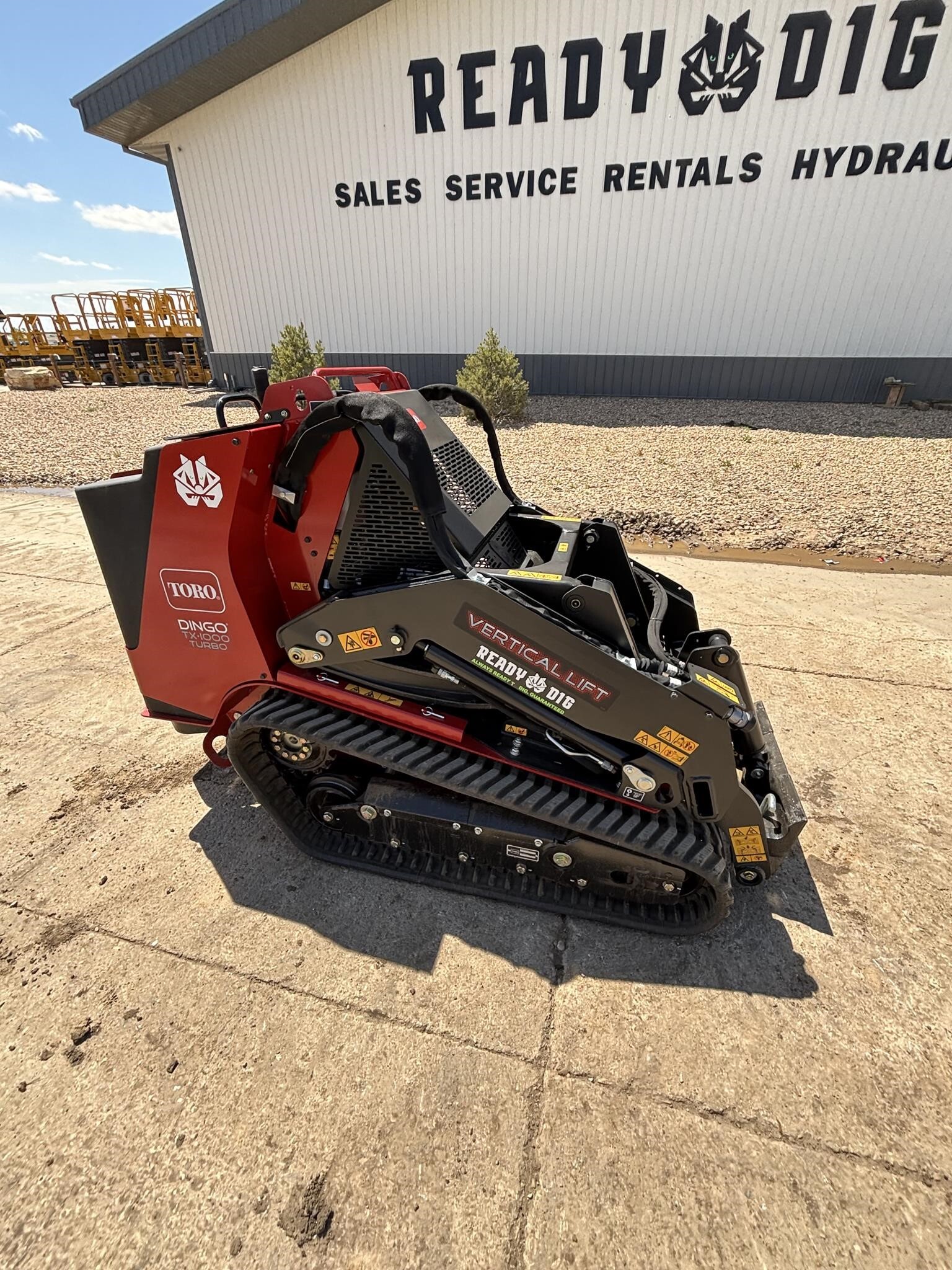 2025 Toro DINGO TX1000W Loader and Skid Steer Attachment