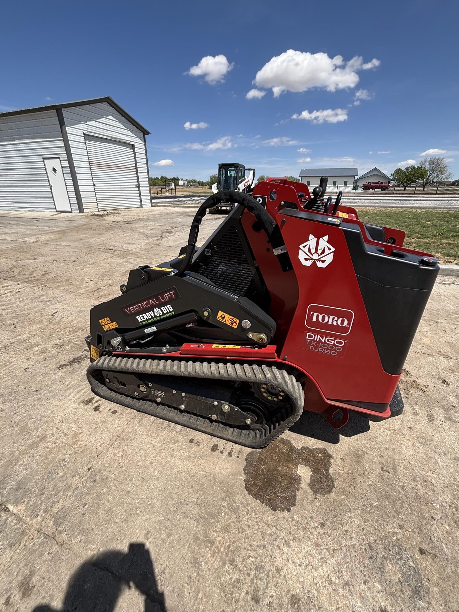 2025 Toro DINGO TX1000W Loader and Skid Steer Attachment
