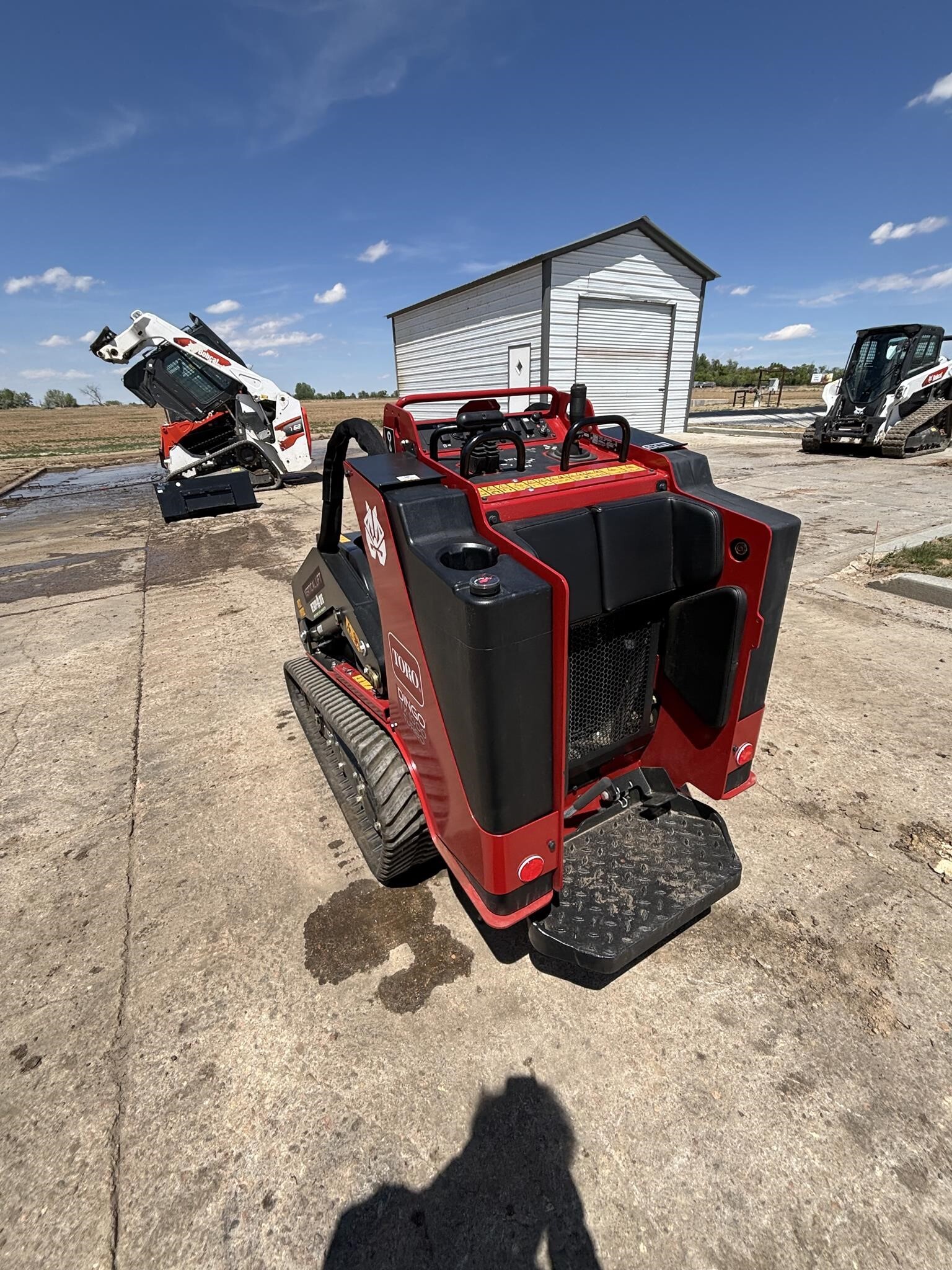 2025 Toro DINGO TX1000W Loader and Skid Steer Attachment