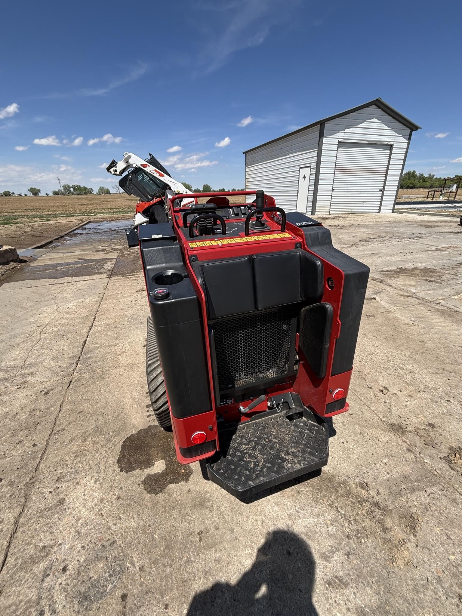 2025 Toro DINGO TX1000W Loader and Skid Steer Attachment