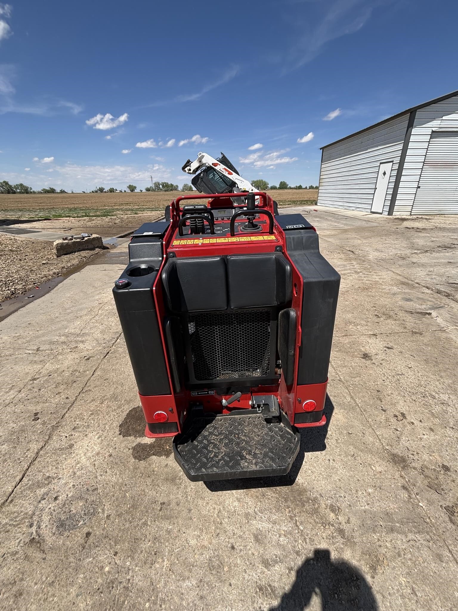 2025 Toro DINGO TX1000W Loader and Skid Steer Attachment