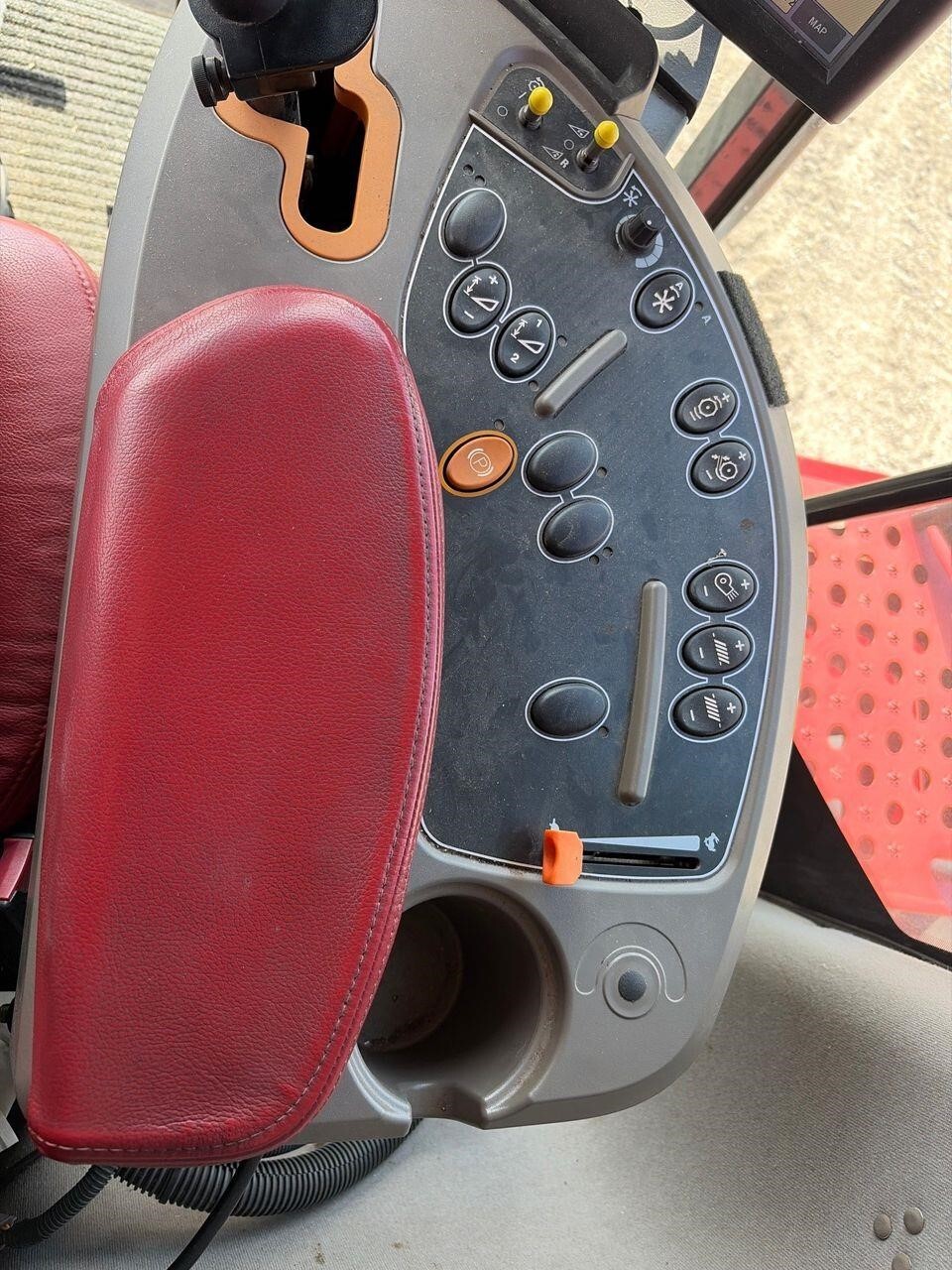 2013 Case IH 6130 Combine