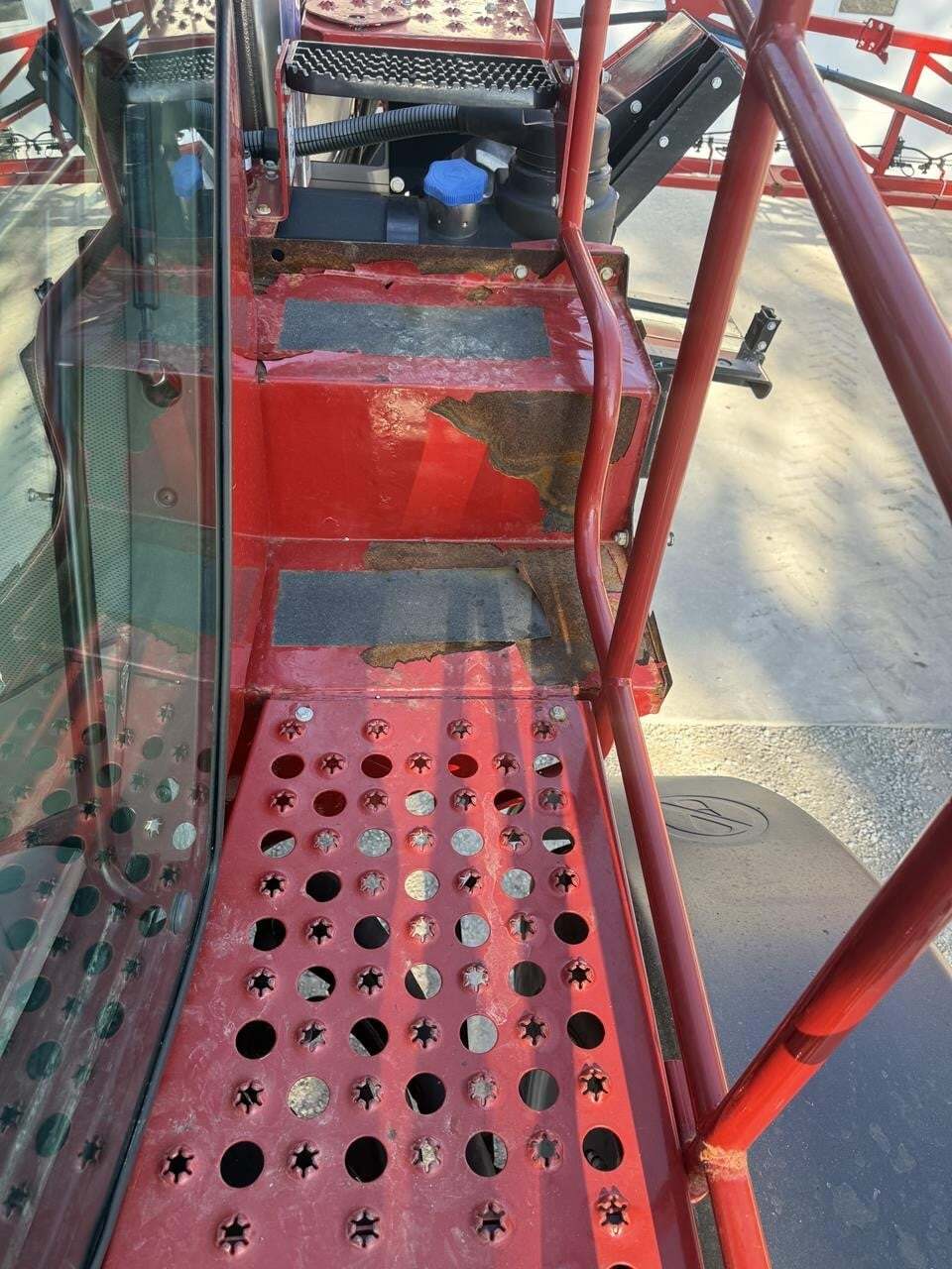 2022 Case IH TRIDENT 5550 Self-Propelled Sprayer