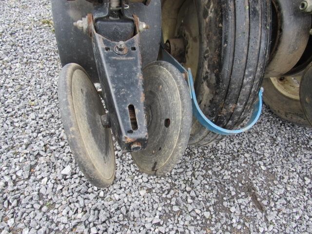  Kinze PT6 Planter
