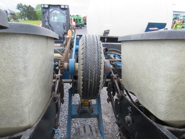  Kinze PT6 Planter
