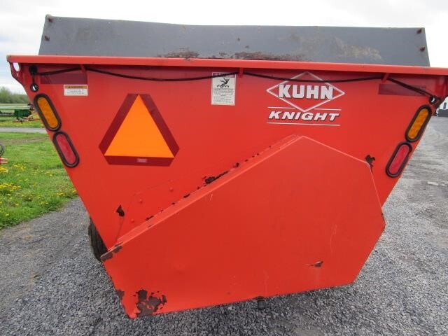 2012 Kuhn Knight 8118 Manure Spreader