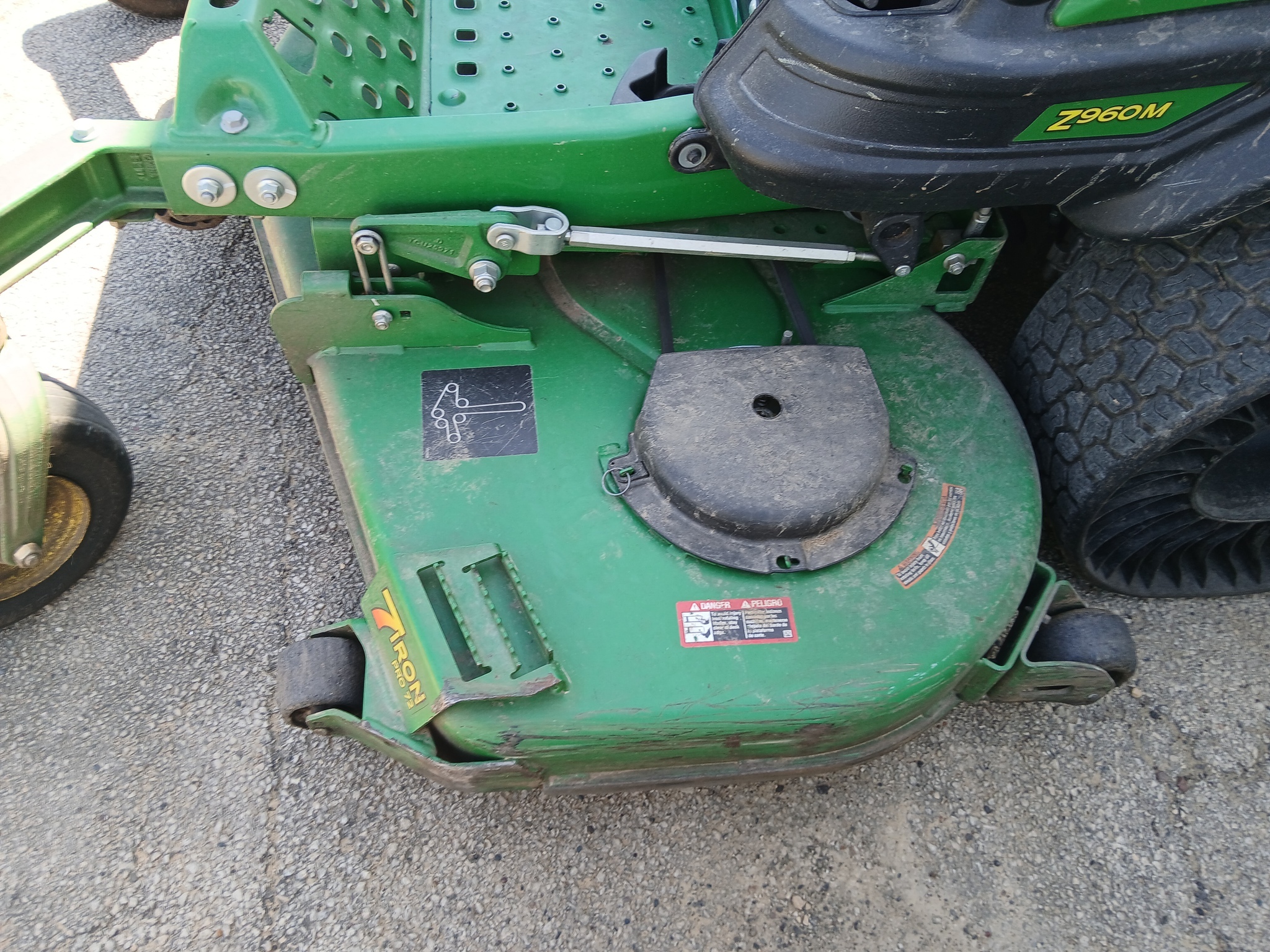 2022 John Deere Z960M Lawn Mower