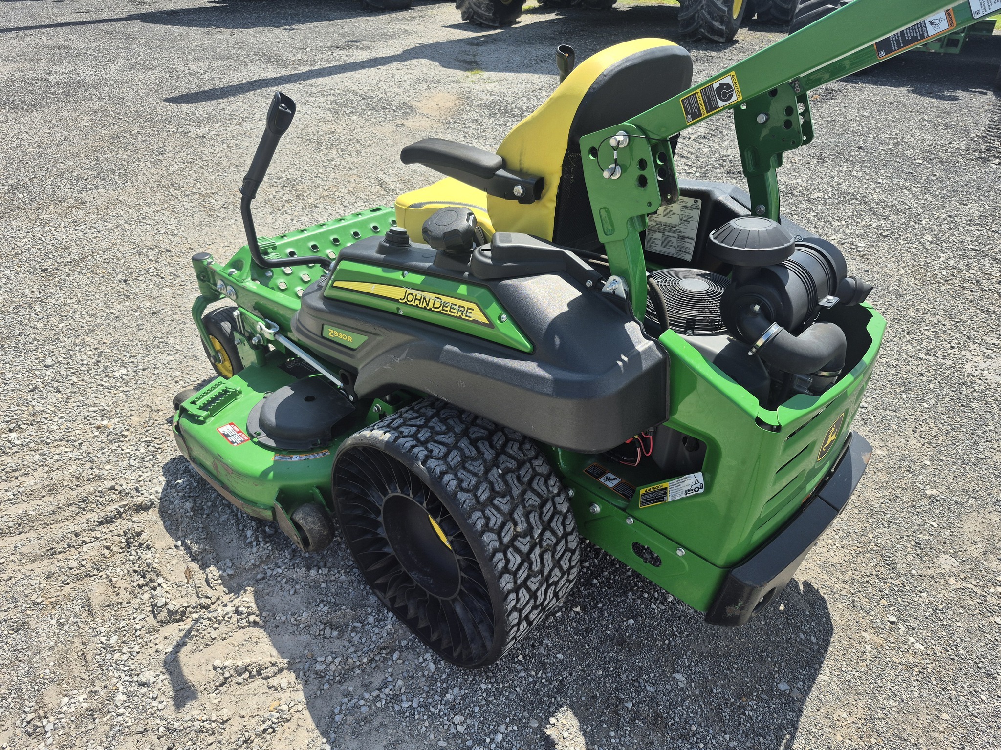 2019 John Deere Z930R Lawn Mower