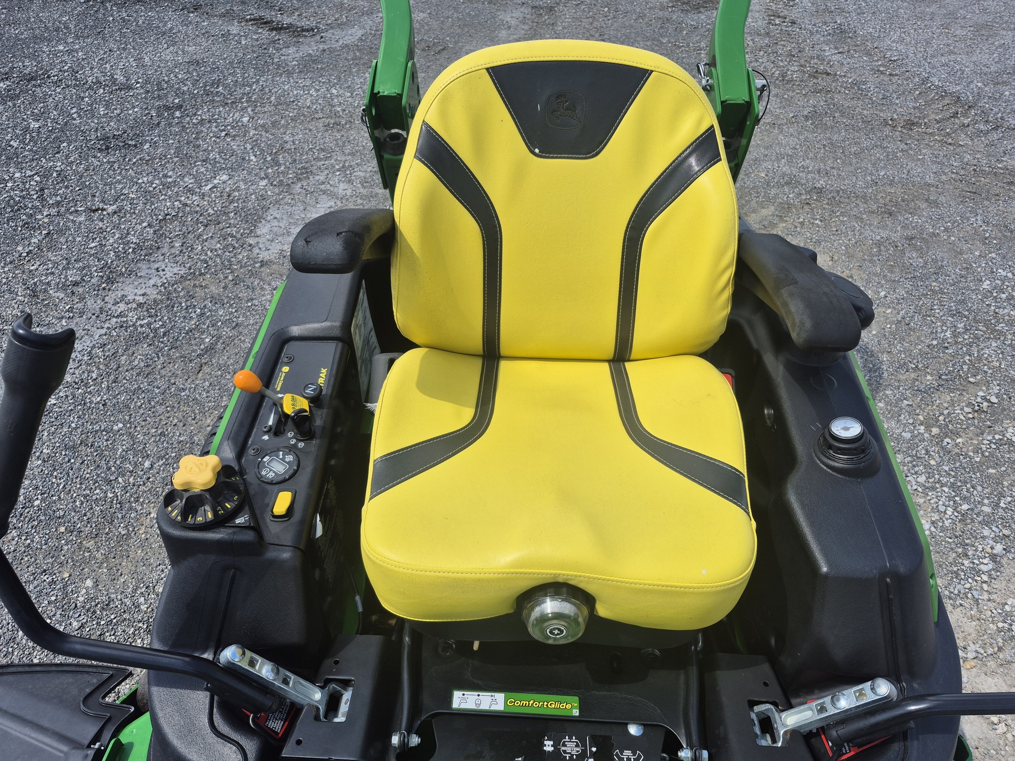 2019 John Deere Z930R Lawn Mower