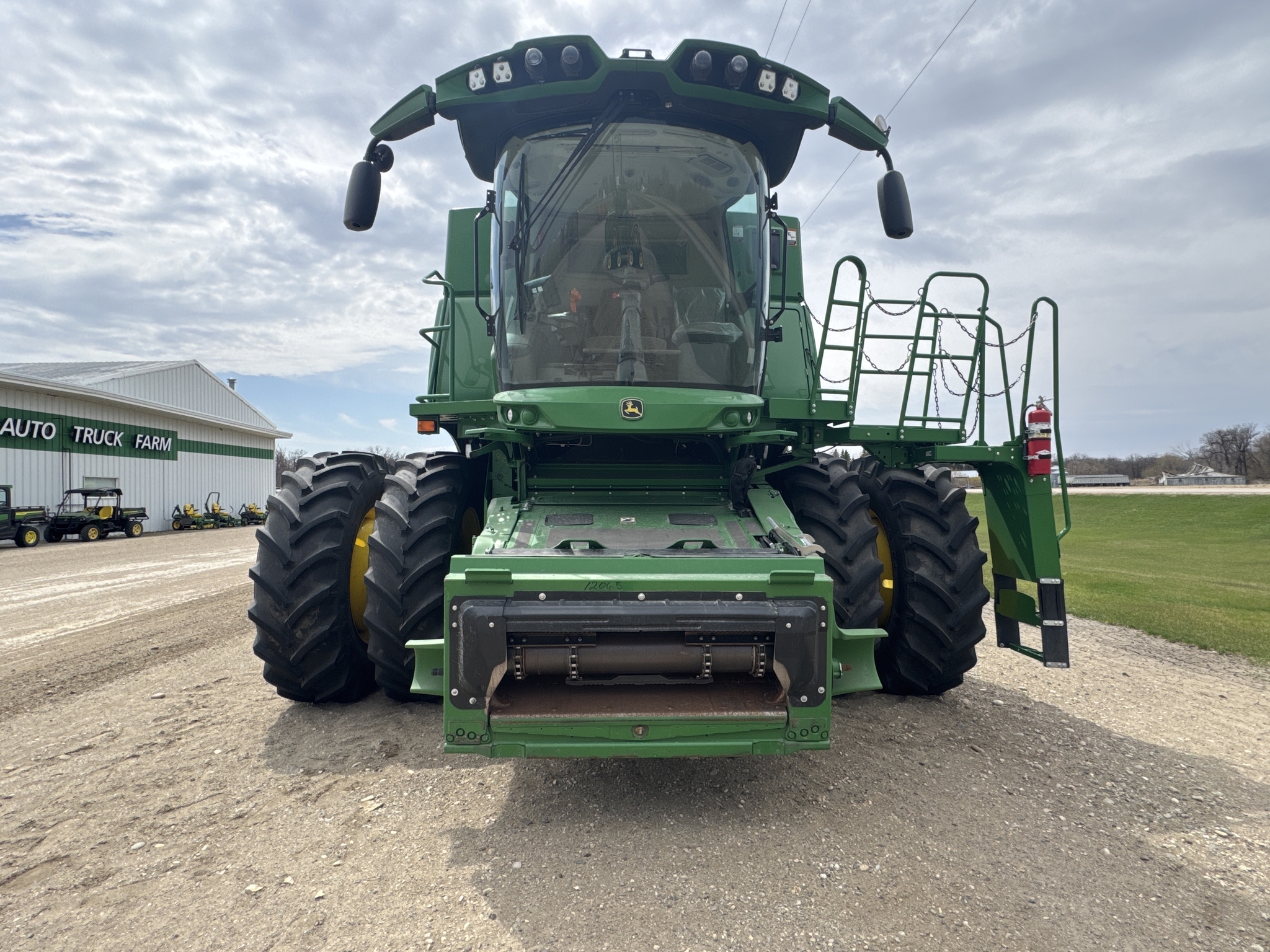 2024 John Deere S780 Combine