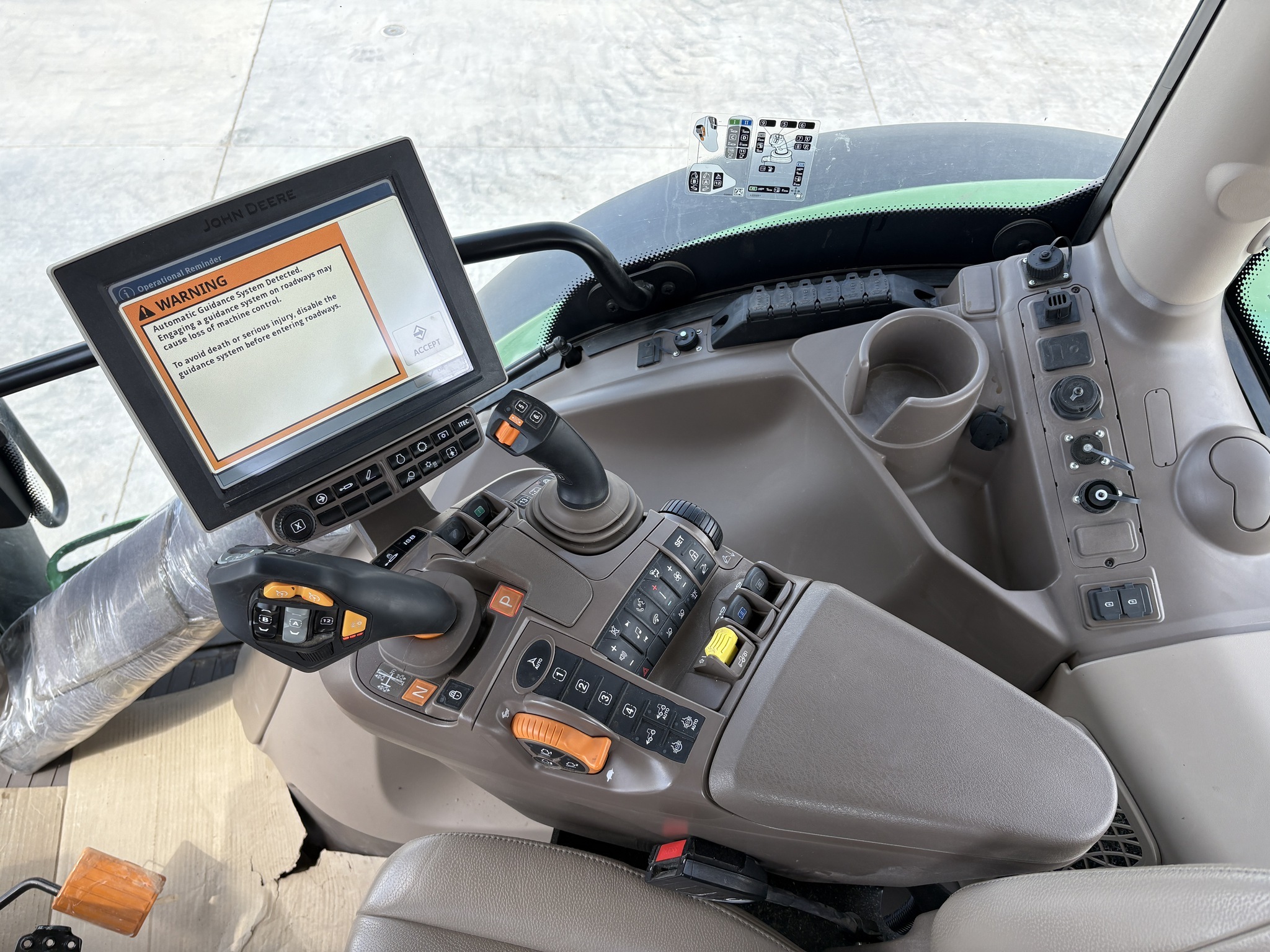 2023 John Deere 6R 175 Tractor