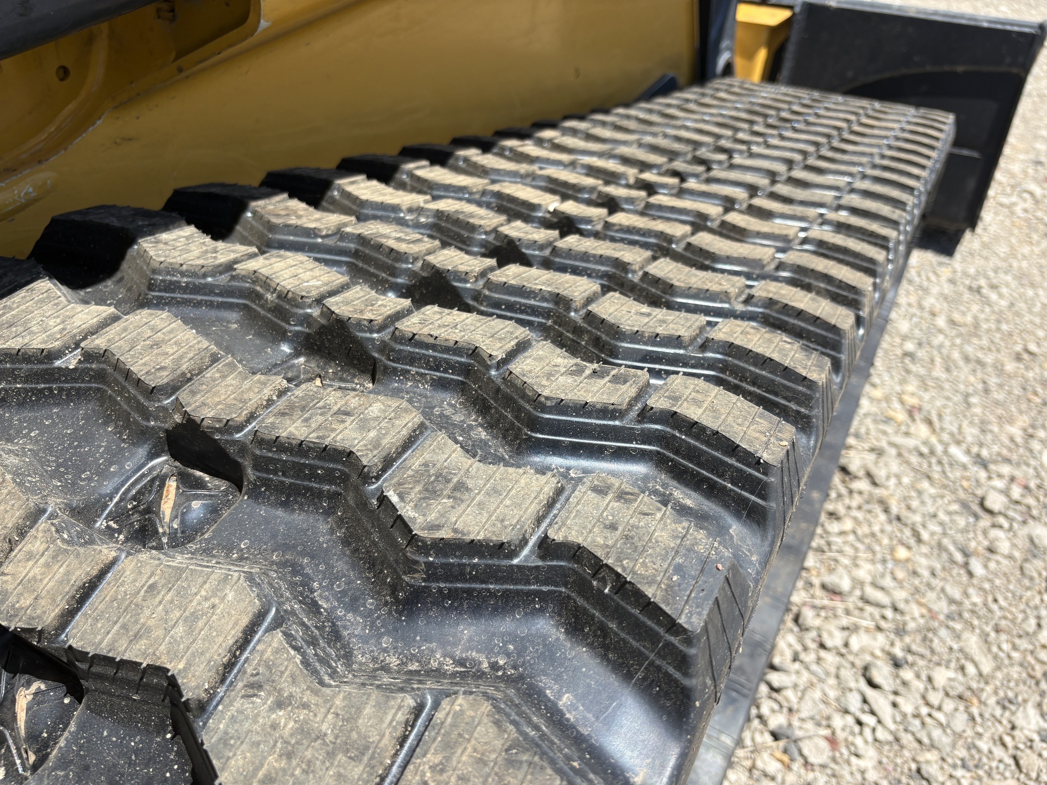 2022 Deere 333G Skid Steer