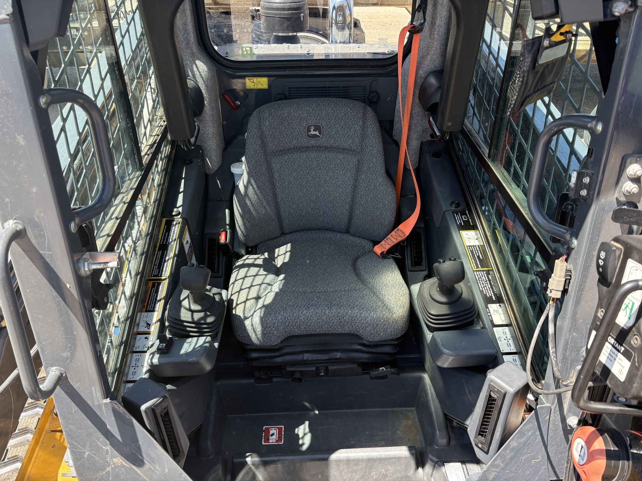 2022 Deere 333G Skid Steer