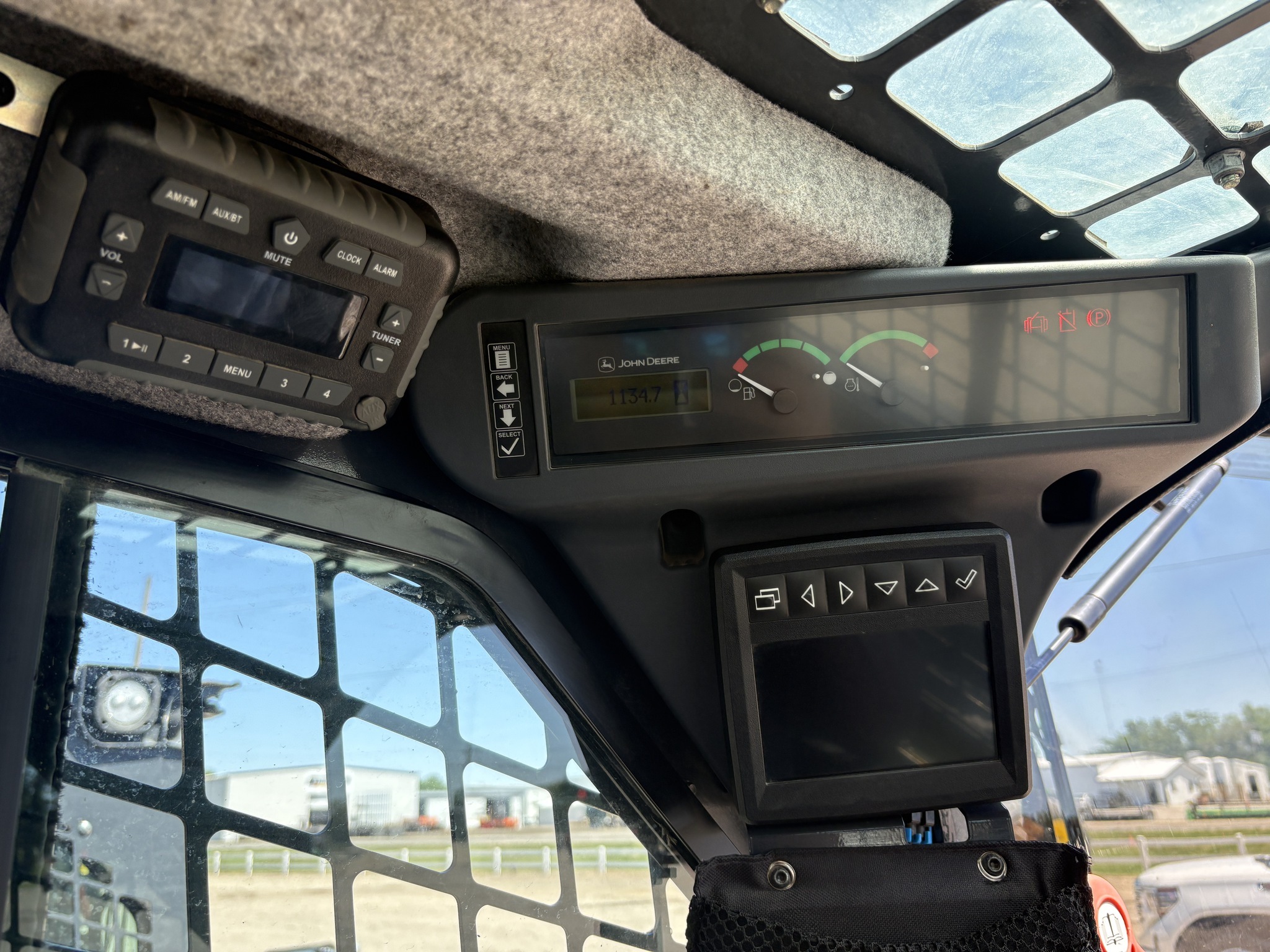 2022 Deere 333G Skid Steer