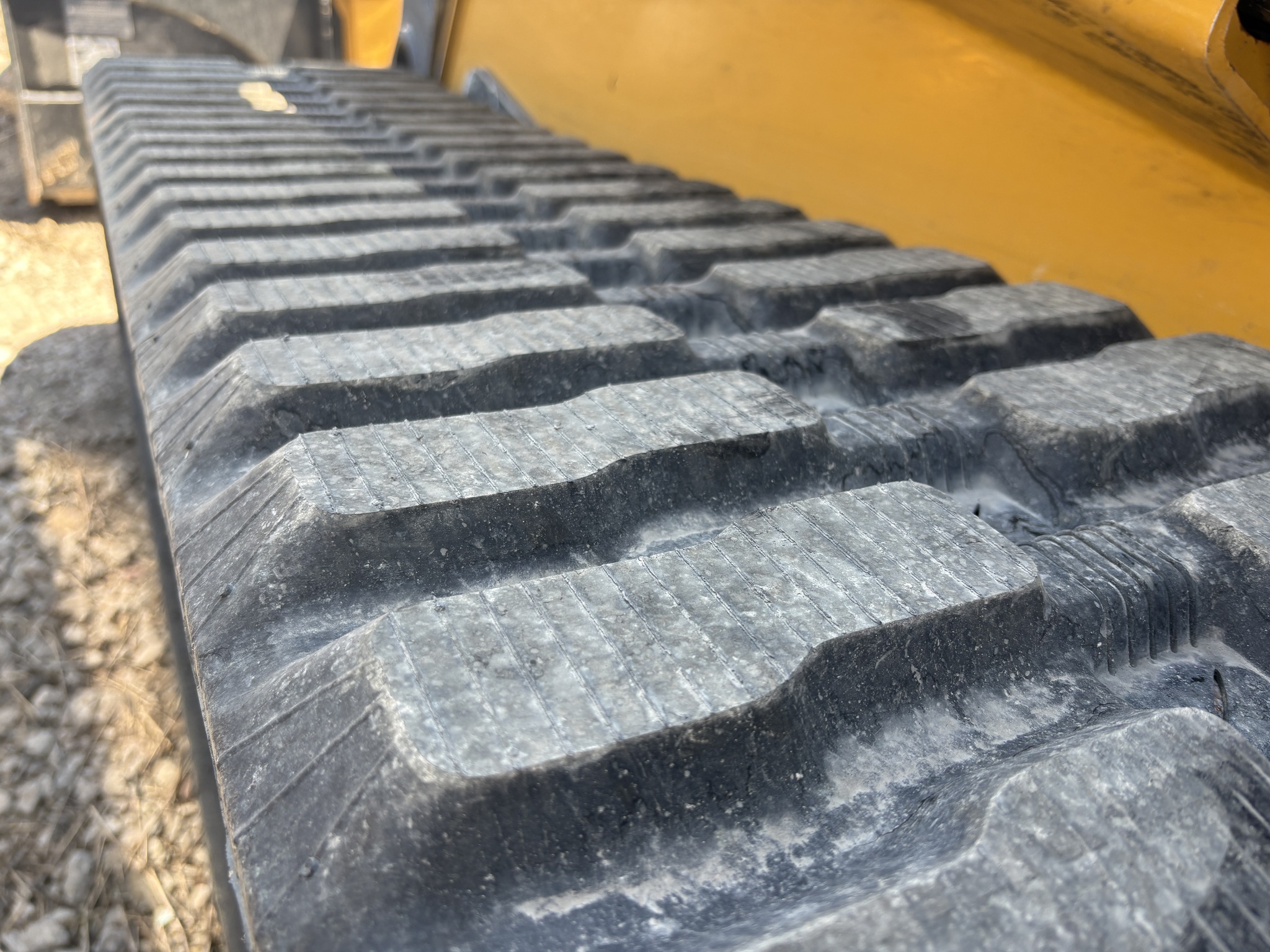 2022 Deere 333G Skid Steer