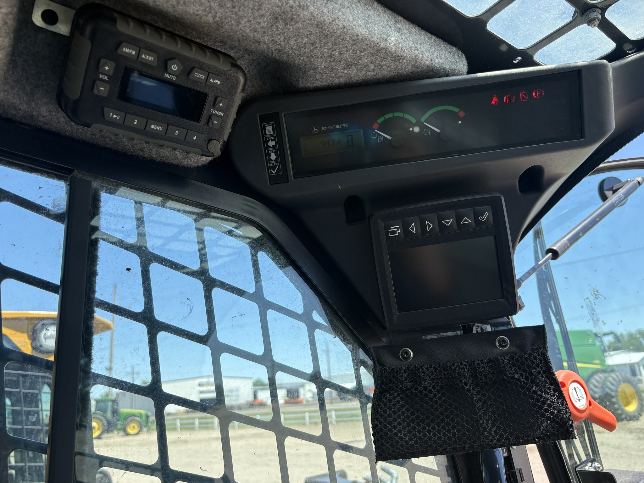 2022 Deere 333G Skid Steer