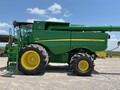 2022 John Deere S780 Combine