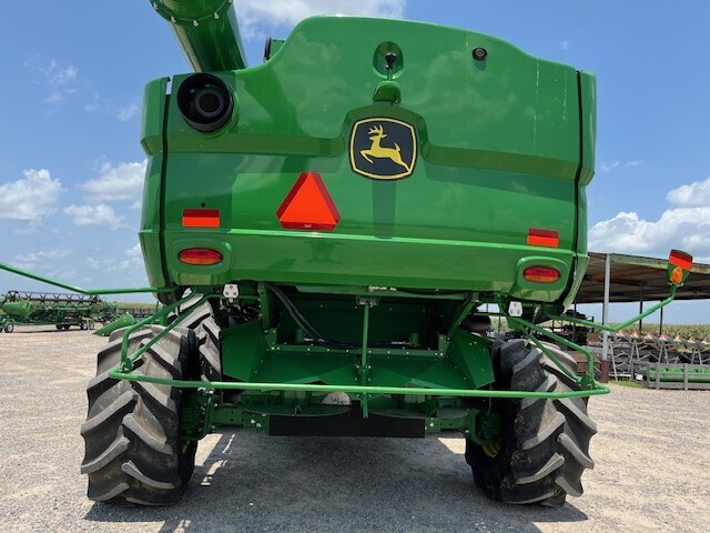 2022 John Deere S780 Combine