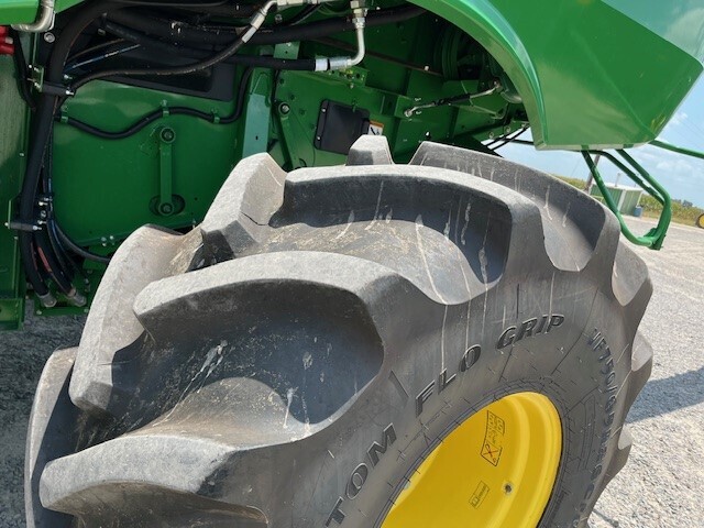 2022 John Deere S780 Combine
