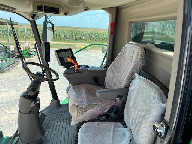 2022 John Deere S780 Combine