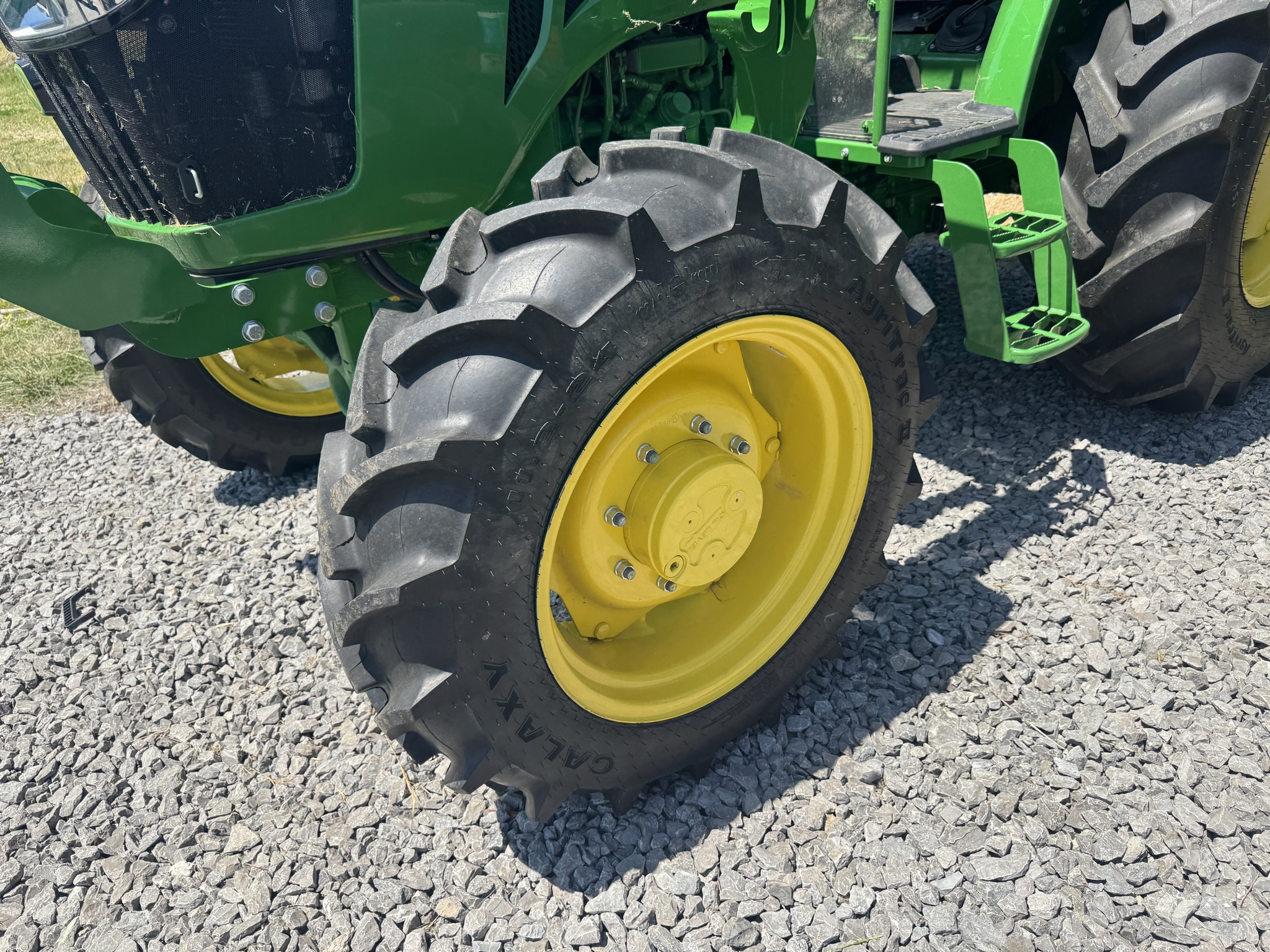 2025 John Deere 5060E Tractor