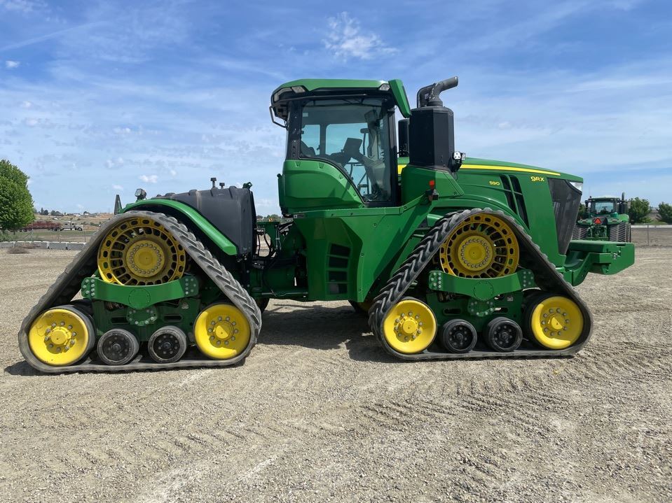 2022 John Deere 9RX 590 Tractor