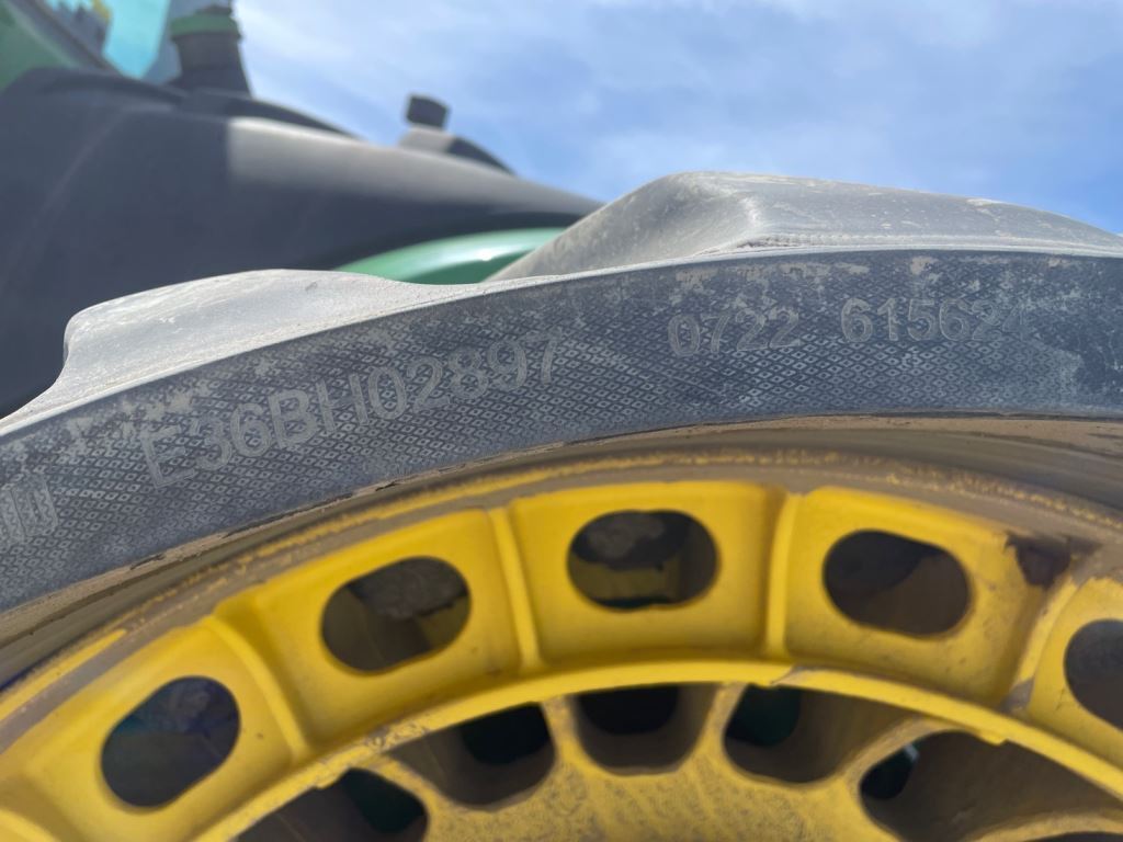 2022 John Deere 9RX 590 Tractor