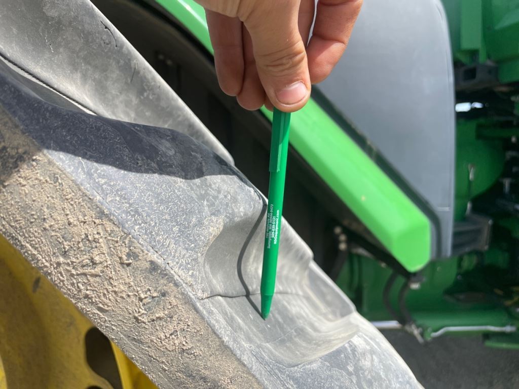 2022 John Deere 9RX 590 Tractor