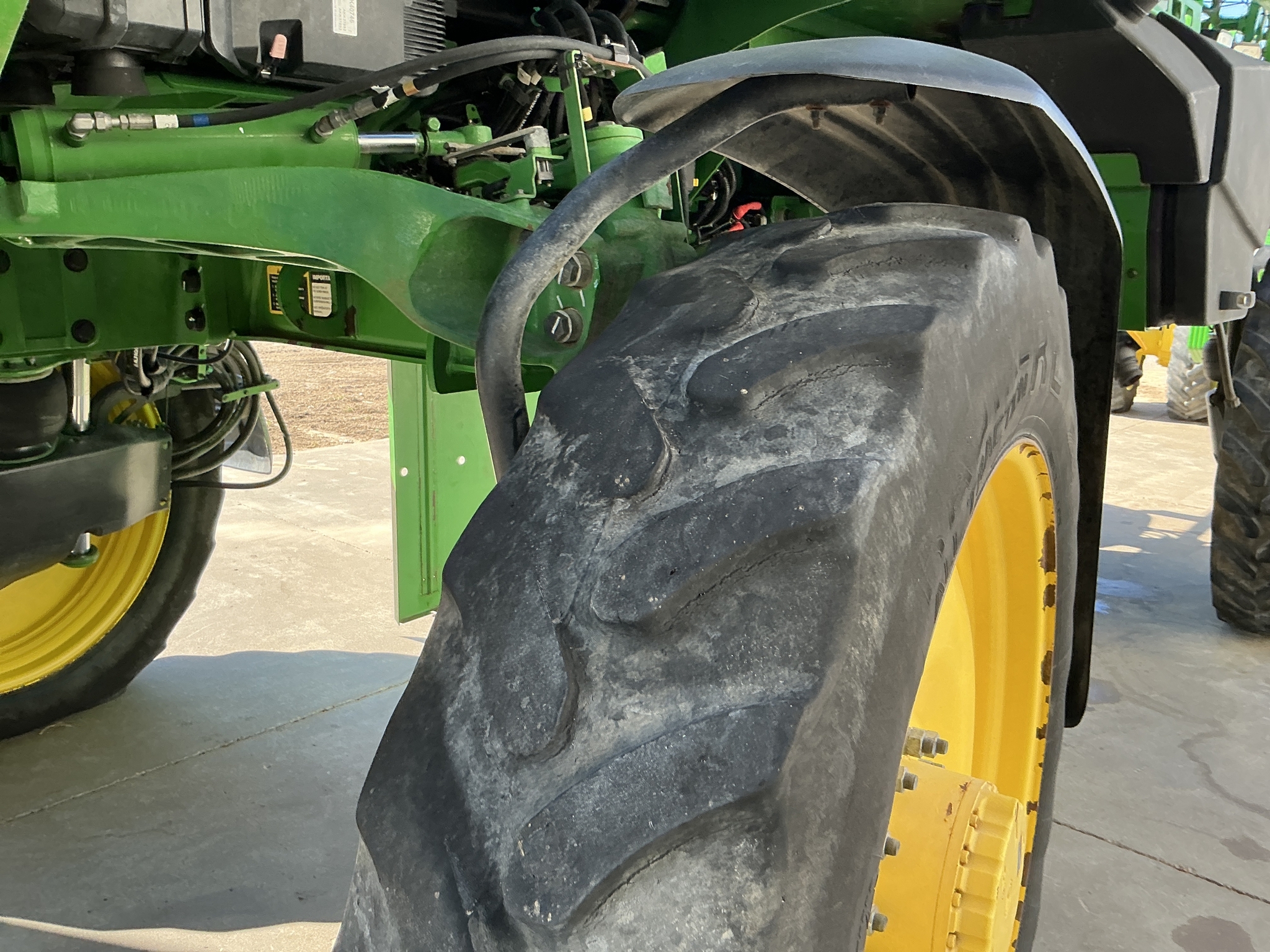 2022 John Deere 412R Self-Propelled Sprayer