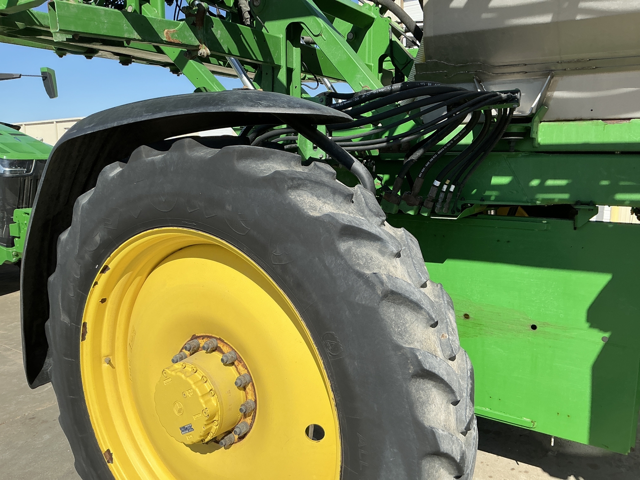 2022 John Deere 412R Self-Propelled Sprayer