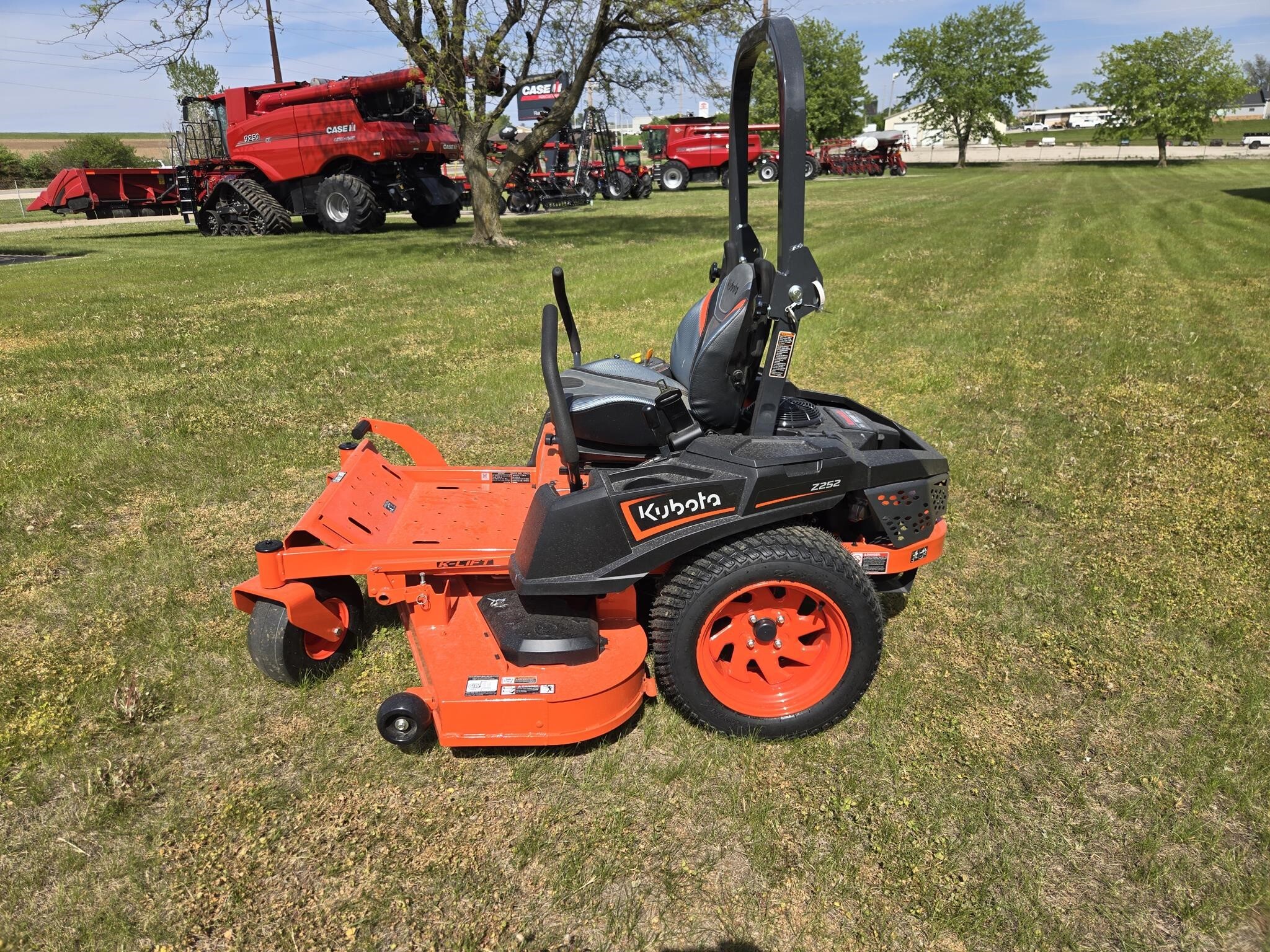 2026 Kubota Z252 Lawn Mower - $7,999 | Machinery Pete