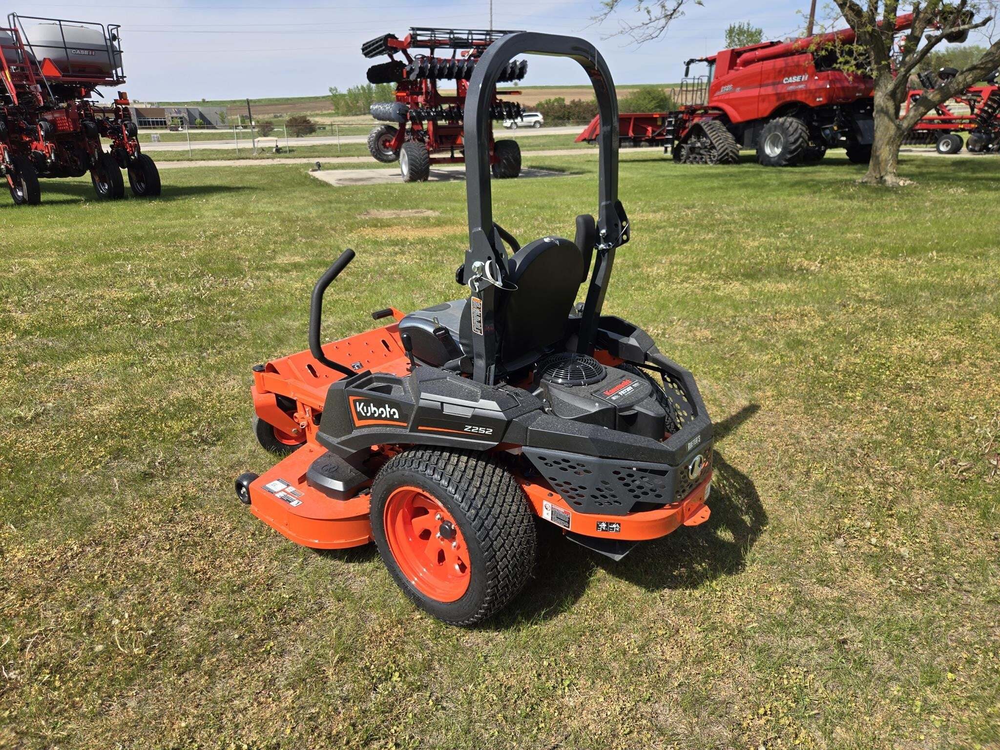 2026 Kubota Z252 Lawn Mower - $7,999 | Machinery Pete