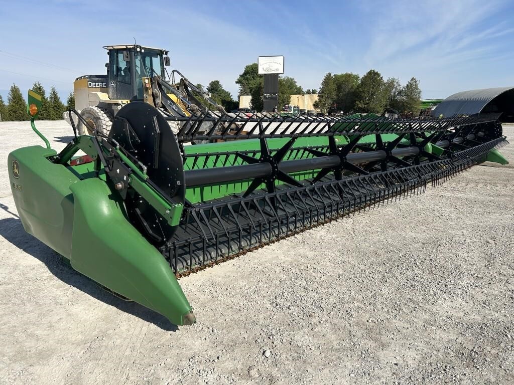 2016 John Deere 640FD Platform