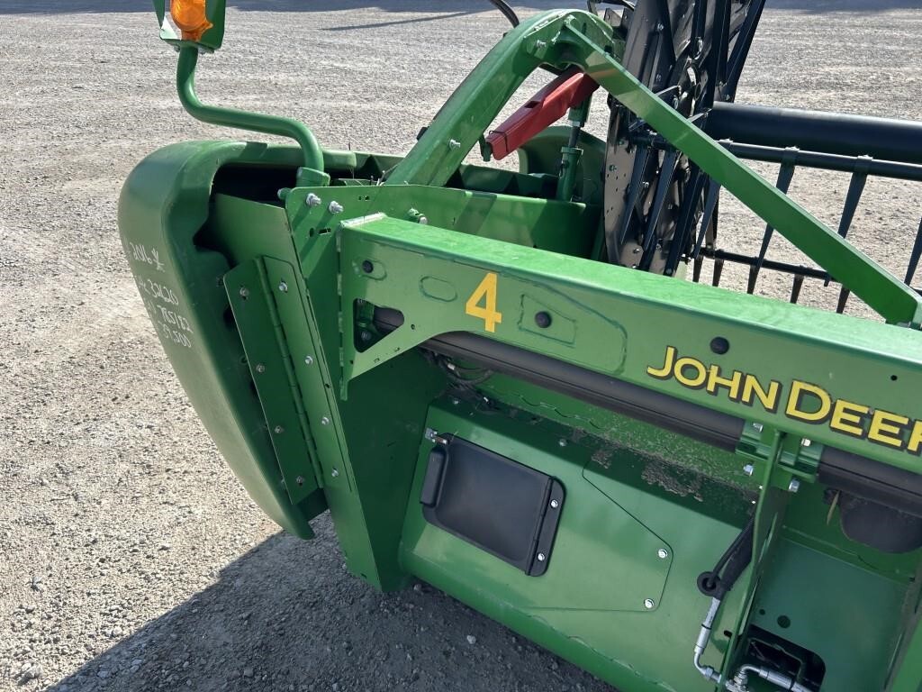 2016 John Deere 640FD Platform