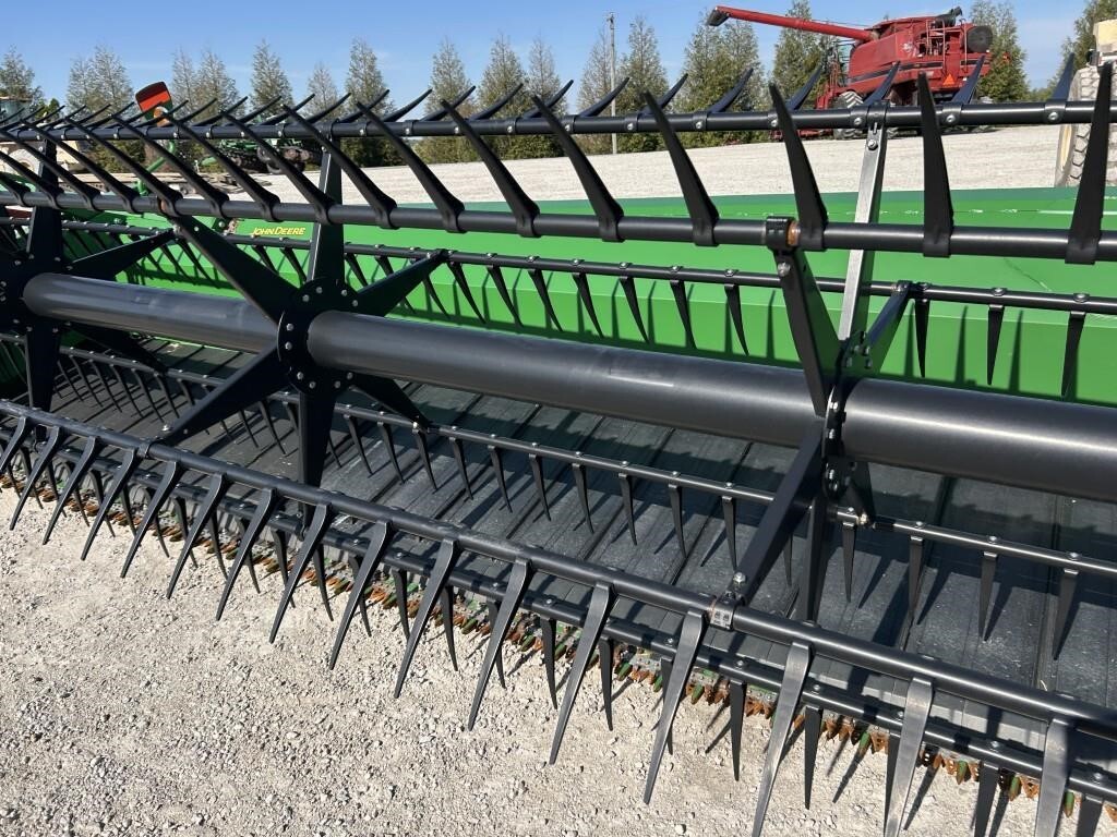 2016 John Deere 640FD Platform